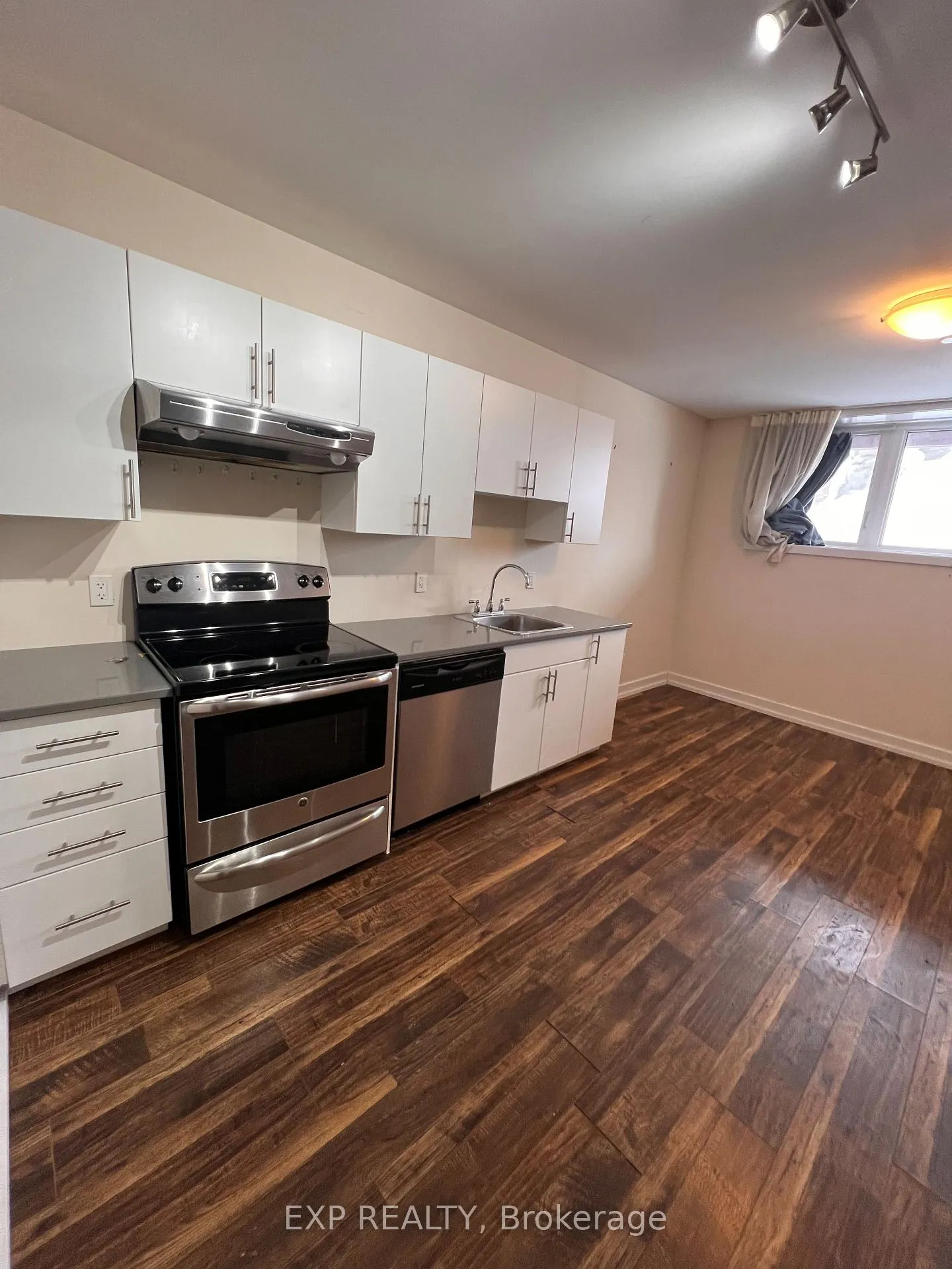 Photo 1 of 144 barrette Street, Ottawa, Vanier — HOMEH