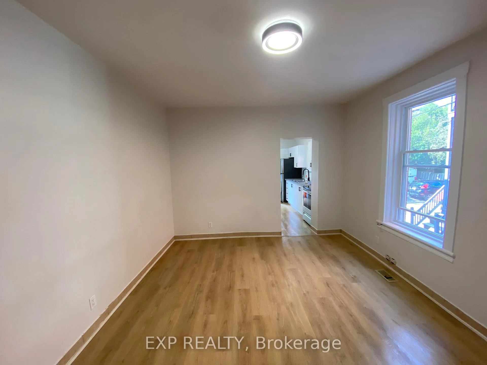 Photo 19 of 162 Ivy Crescent, Ottawa, Lindenlea — HOMEH