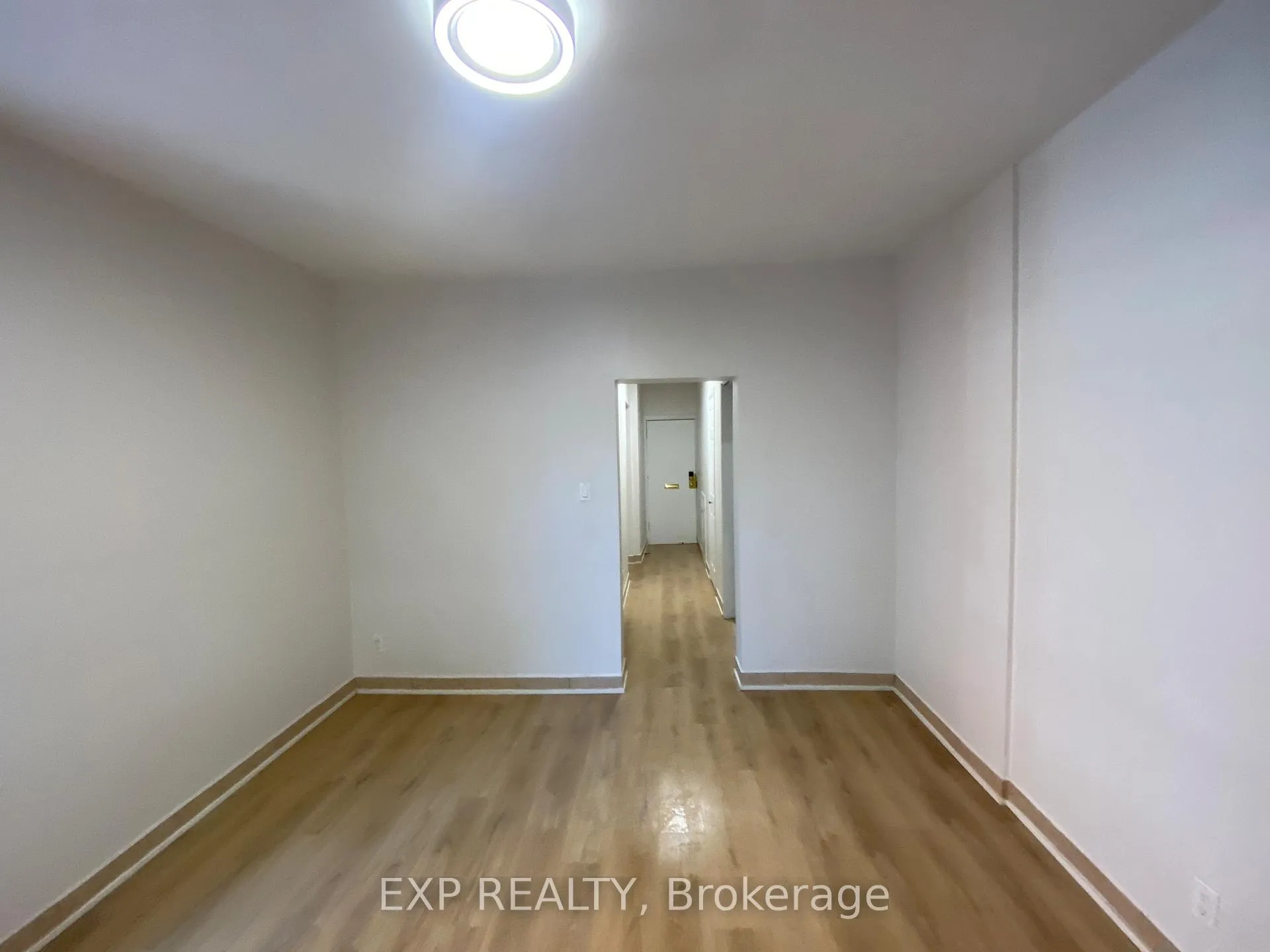Photo 20 of 162 Ivy Crescent, Ottawa, Lindenlea — HOMEH