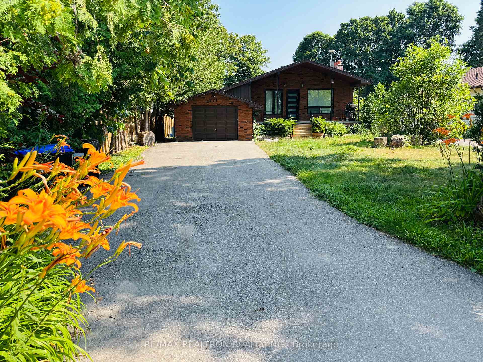 Photo 1 of Unit Main, 771 Cedarvale Drive, Innisfil, Alcona — HOMEH