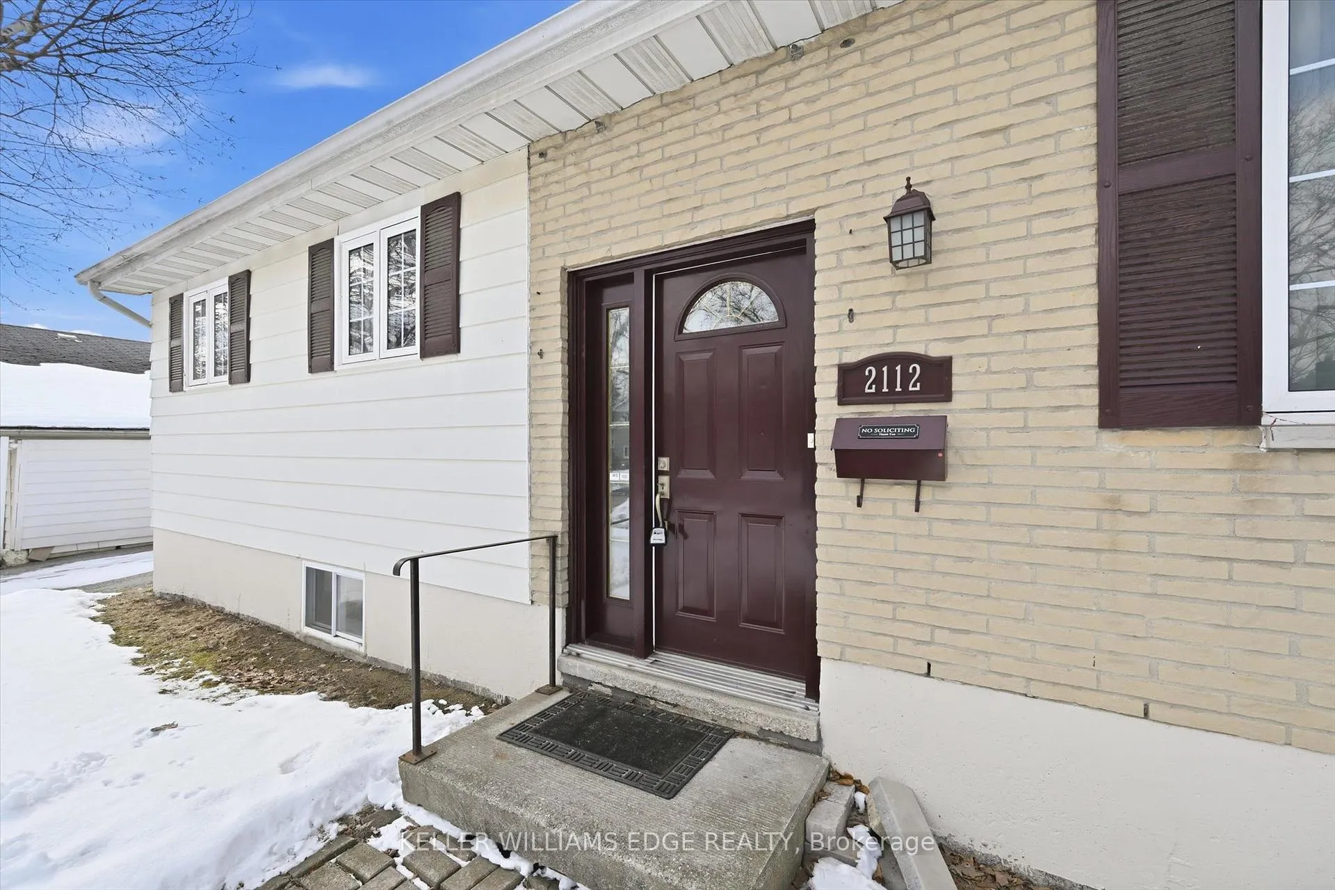 Photo 3 of 2112 Cavendish Drive, Burlington, Brant Hills — HOMEH