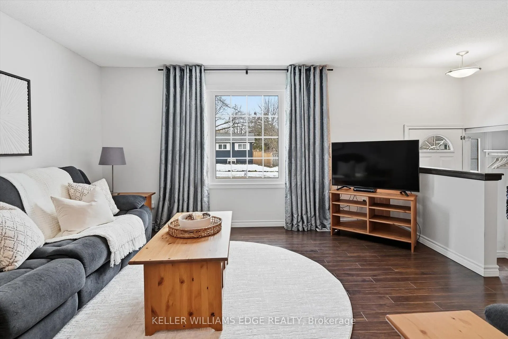 Photo 9 of 2112 Cavendish Drive, Burlington, Brant Hills — HOMEH
