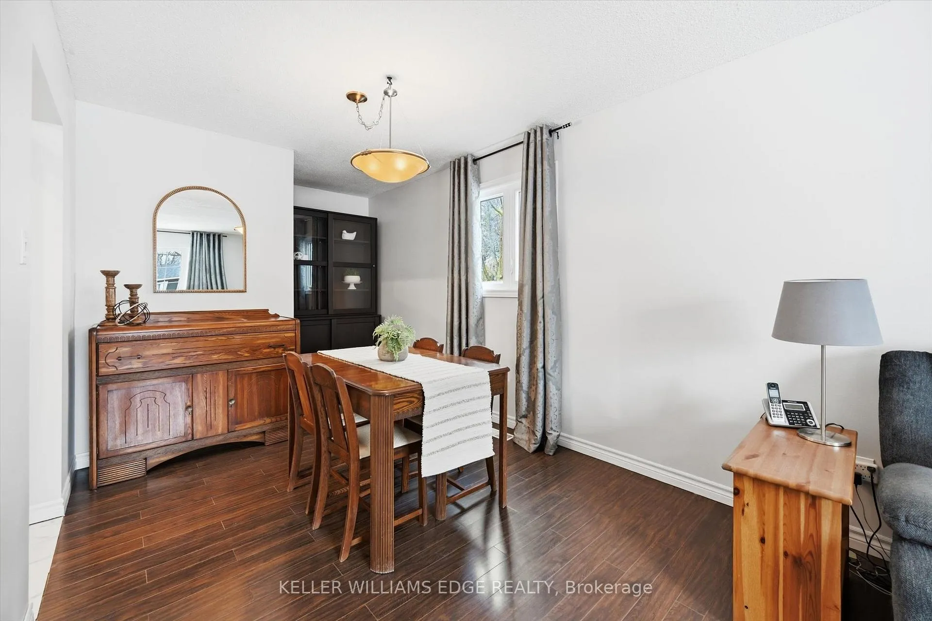 Photo 11 of 2112 Cavendish Drive, Burlington, Brant Hills — HOMEH