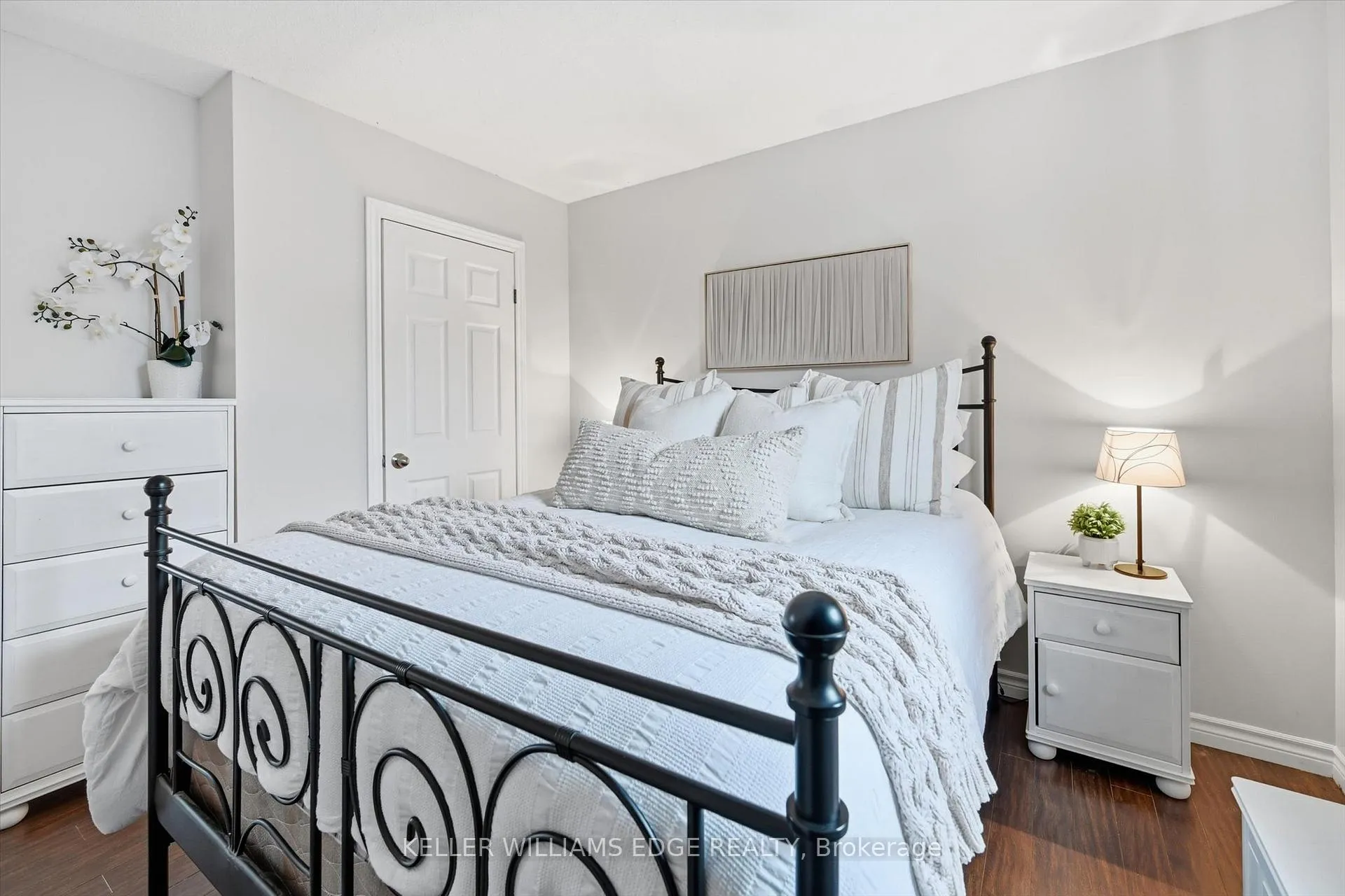 Photo 16 of 2112 Cavendish Drive, Burlington, Brant Hills — HOMEH