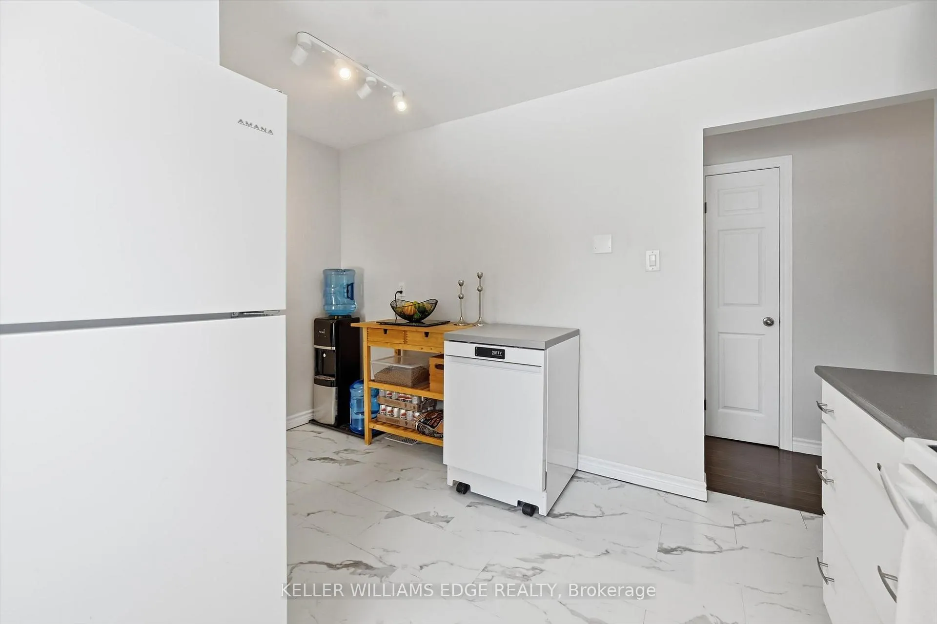 Photo 31 of 2112 Cavendish Drive, Burlington, Brant Hills — HOMEH