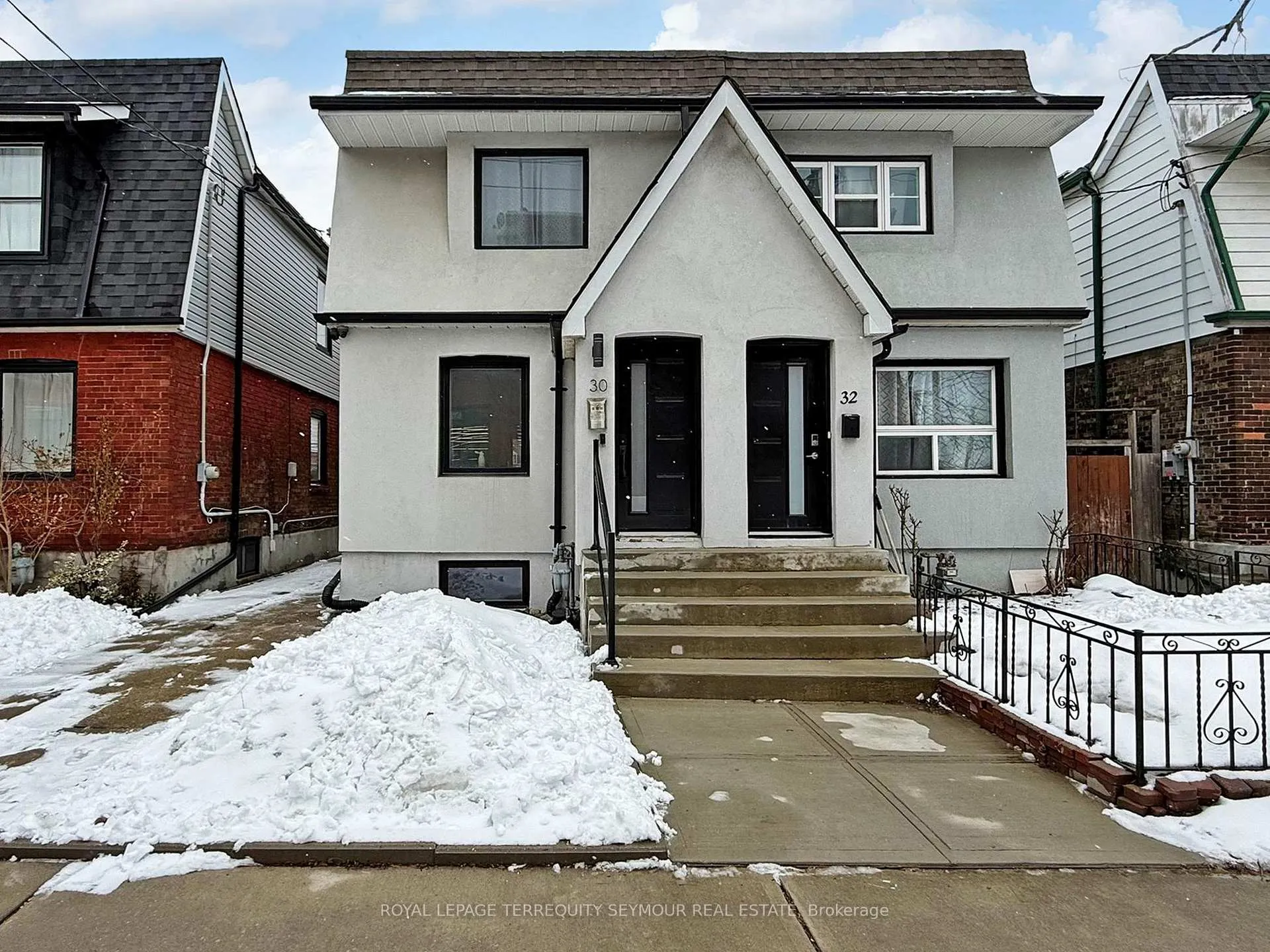 Photo 2 of 30 Mosley Street, Toronto, South Riverdale — HOMEH