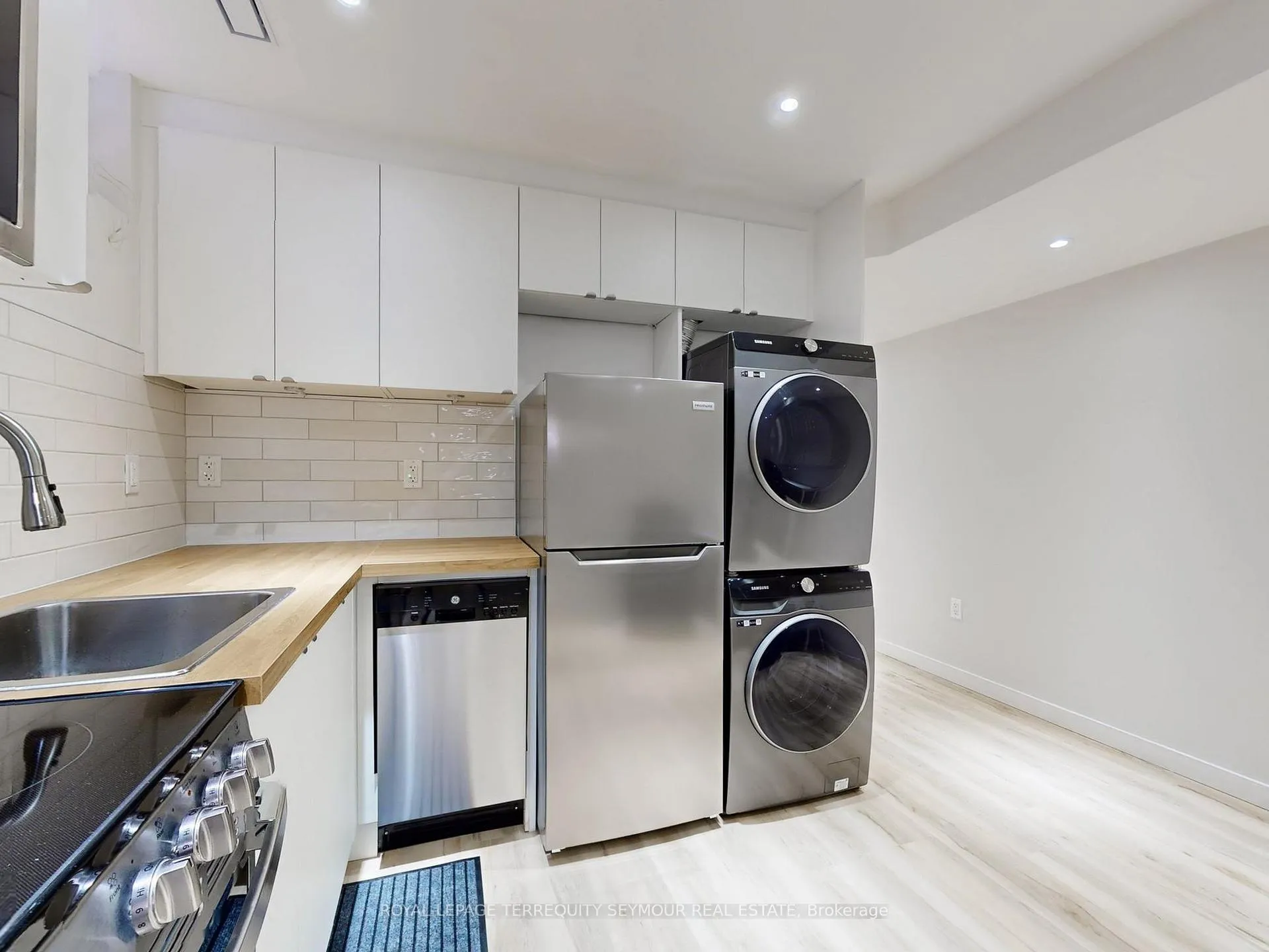 Photo 5 of 30 Mosley Street, Toronto, South Riverdale — HOMEH