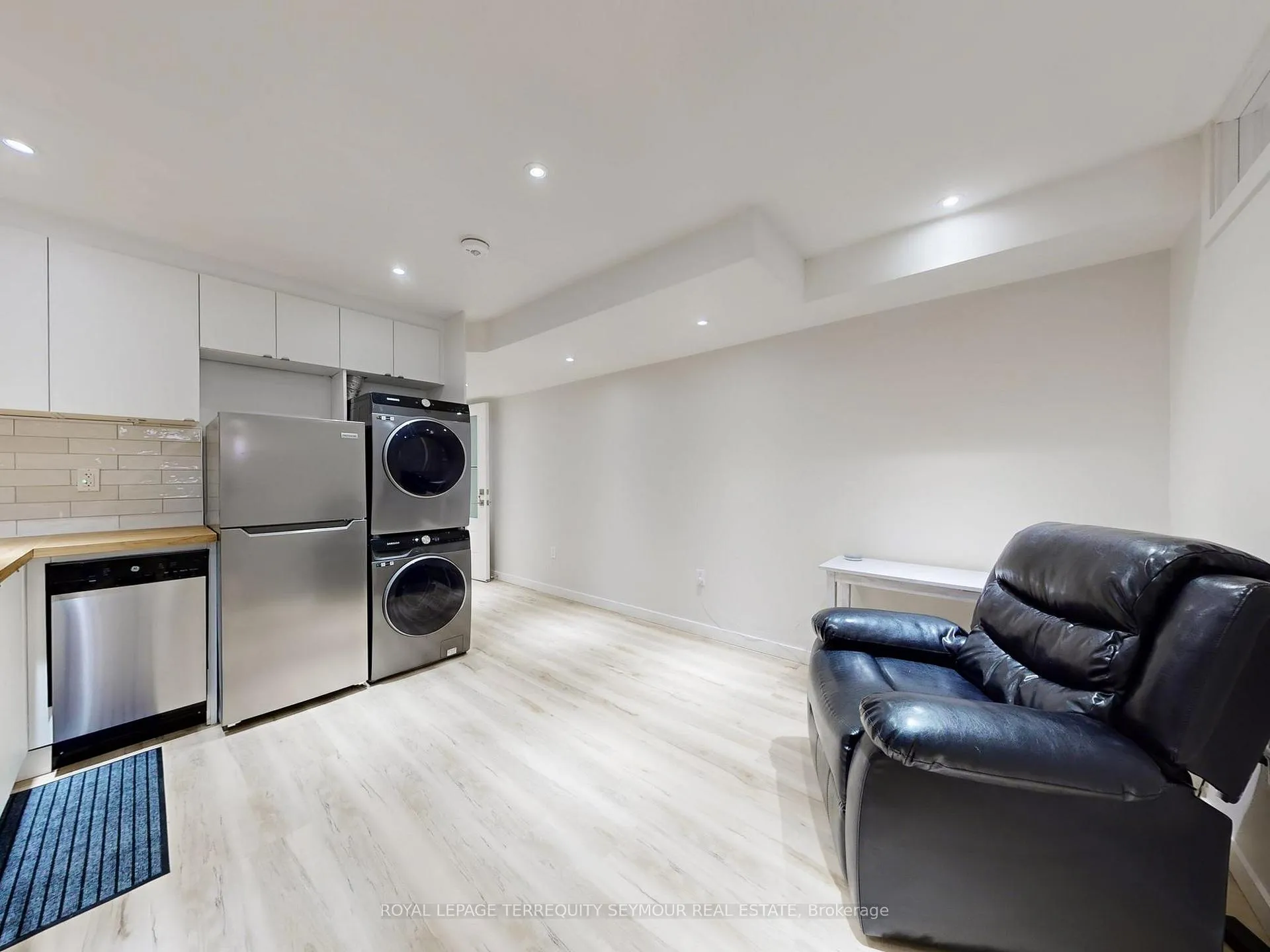 Photo 10 of 30 Mosley Street, Toronto, South Riverdale — HOMEH