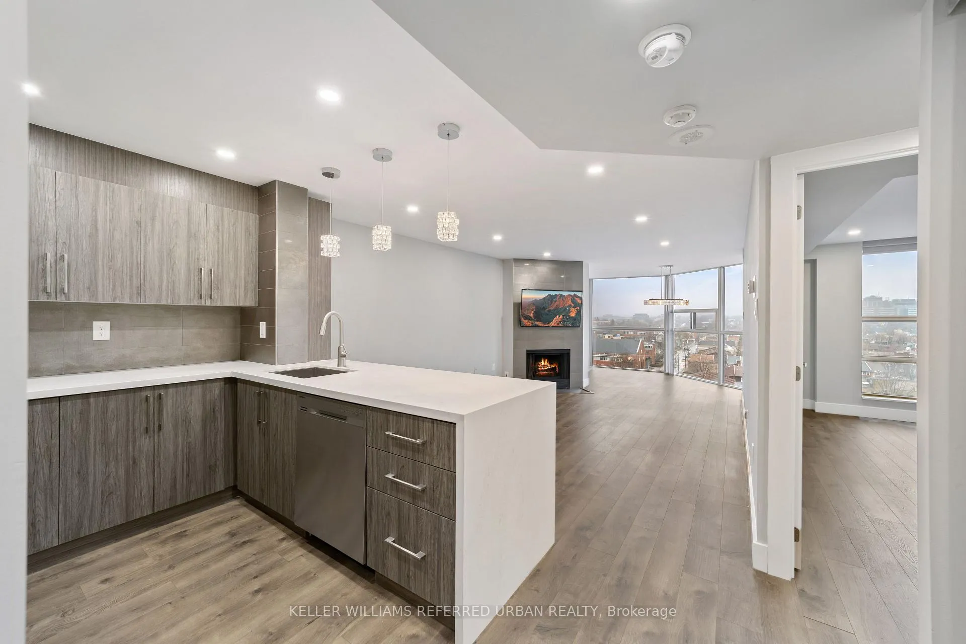 Photo 3 of Unit 1111, 725 King Street W, Toronto, Niagara — HOMEH