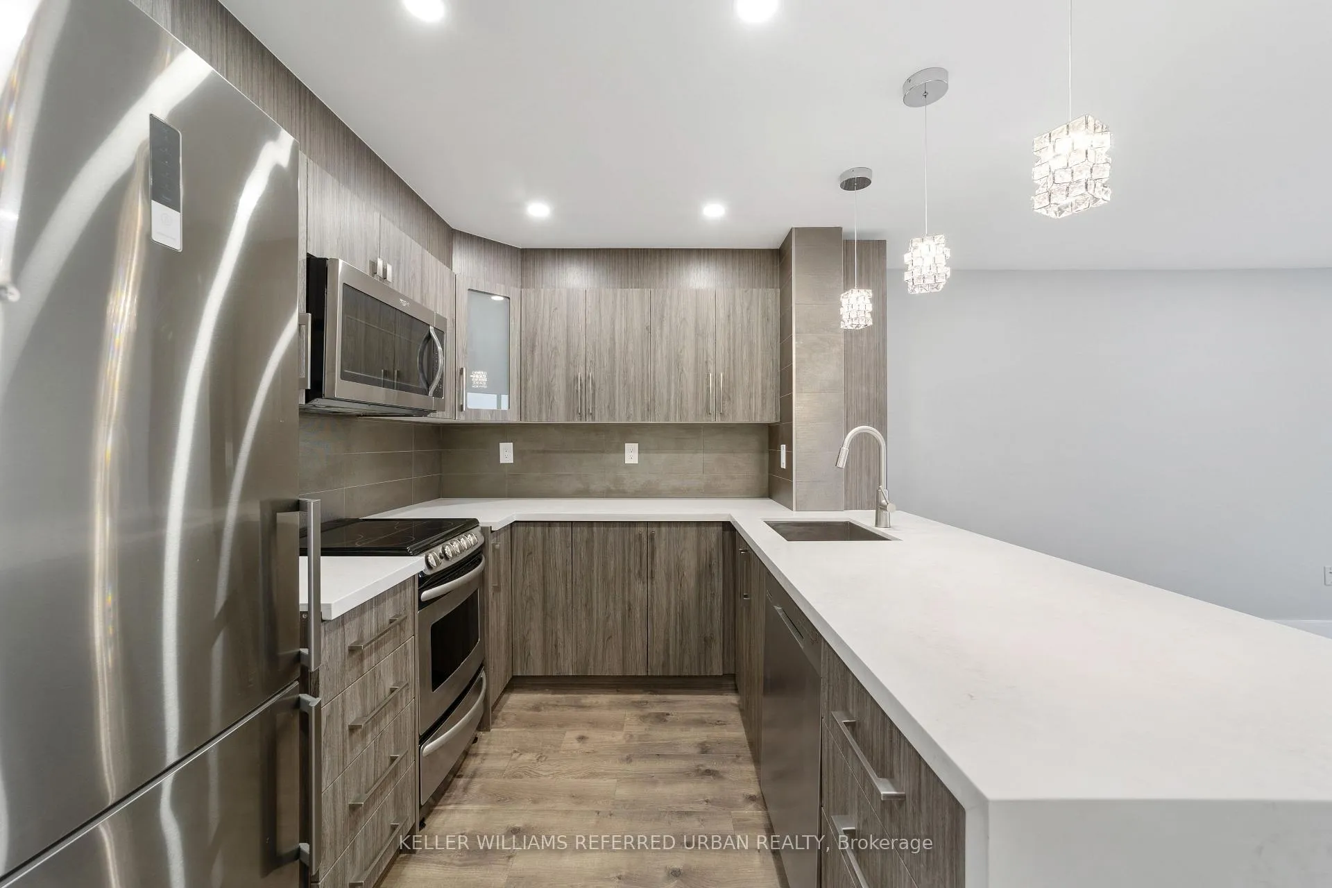 Photo 4 of Unit 1111, 725 King Street W, Toronto, Niagara — HOMEH