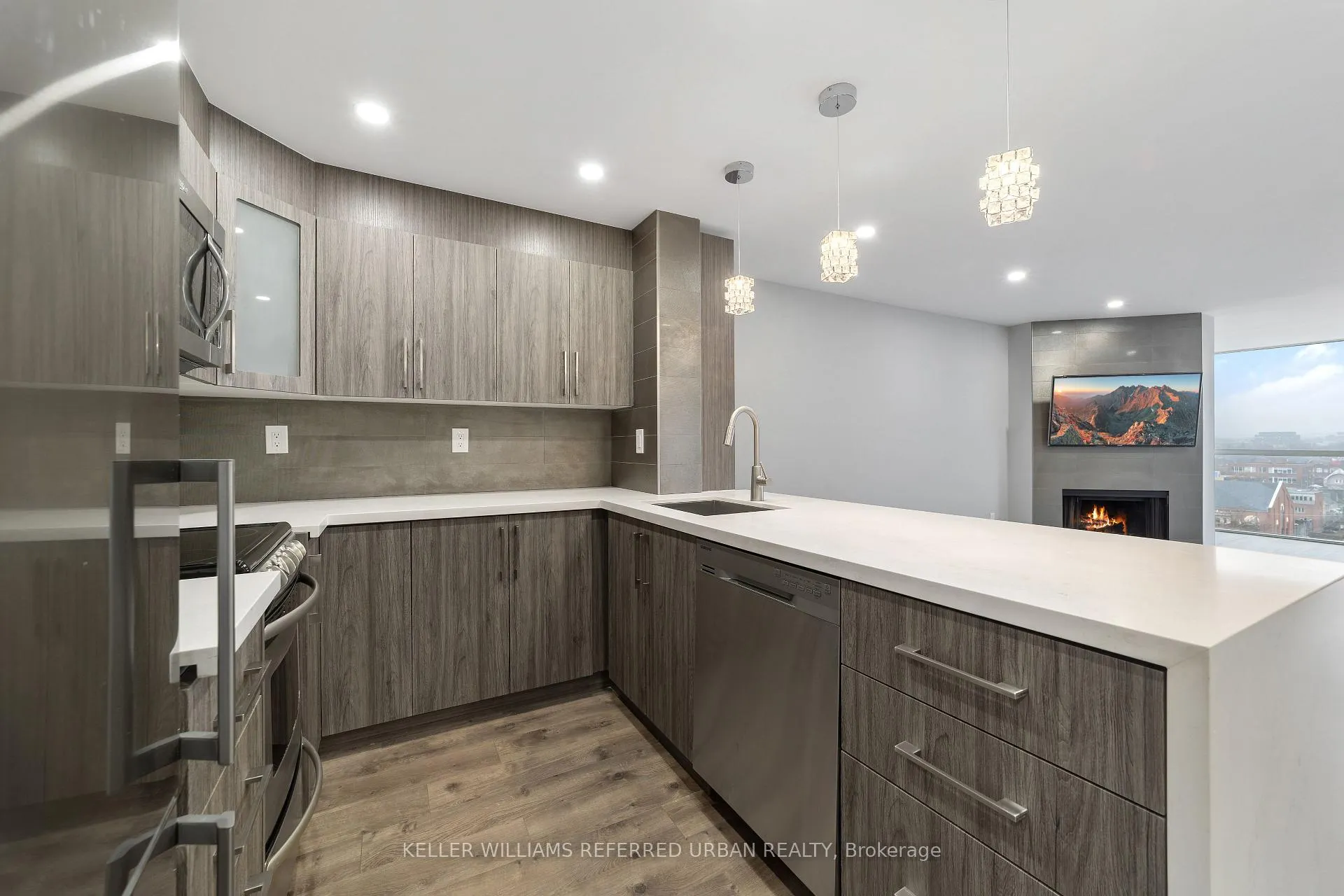 Photo 5 of Unit 1111, 725 King Street W, Toronto, Niagara — HOMEH