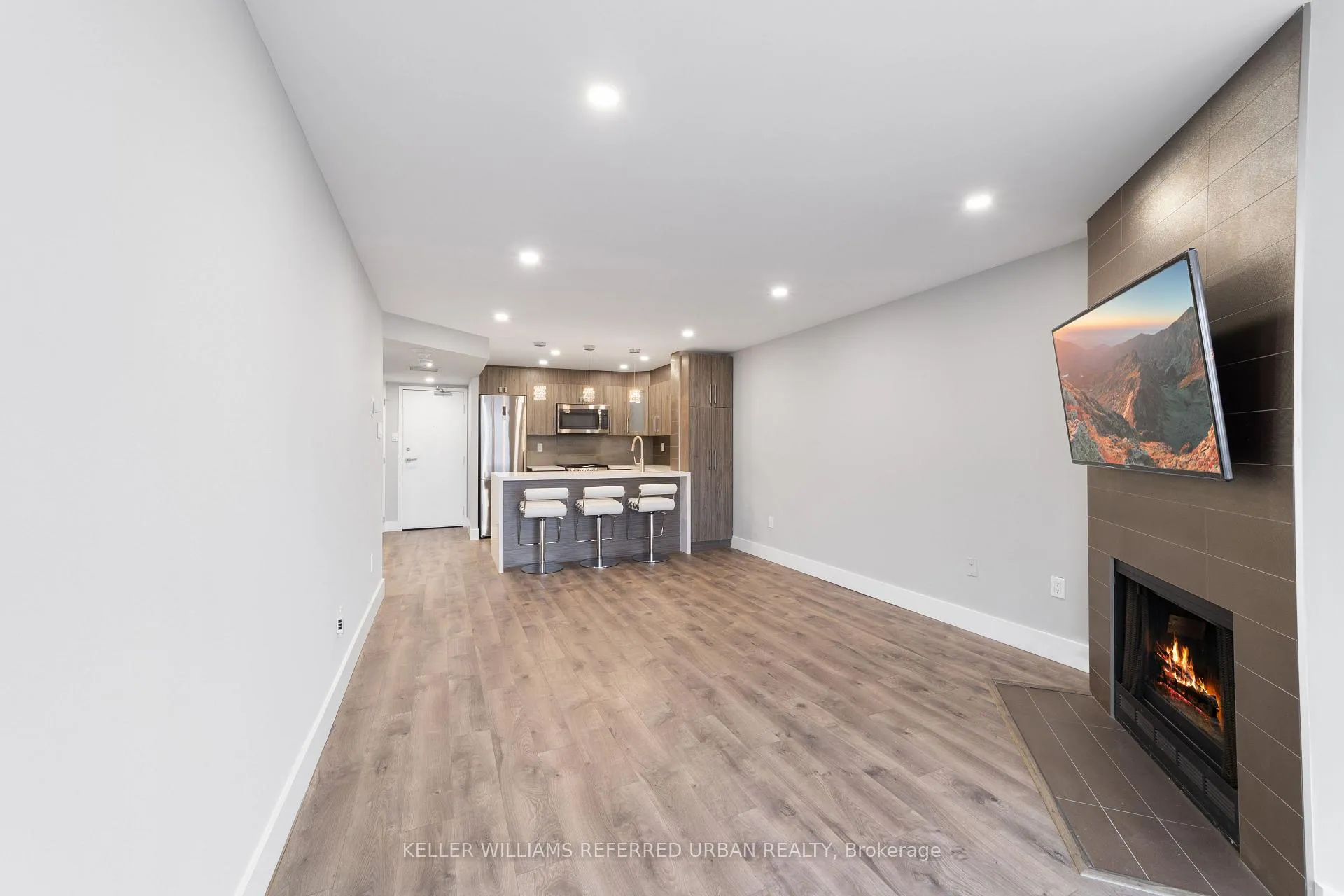 Photo 17 of Unit 1111, 725 King Street W, Toronto, Niagara — HOMEH