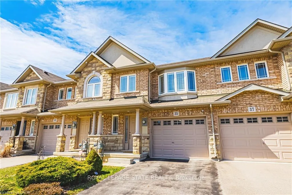 Photo 2 of 35 Charleswood Crescent, Hamilton, Stoney Creek — HOMEH
