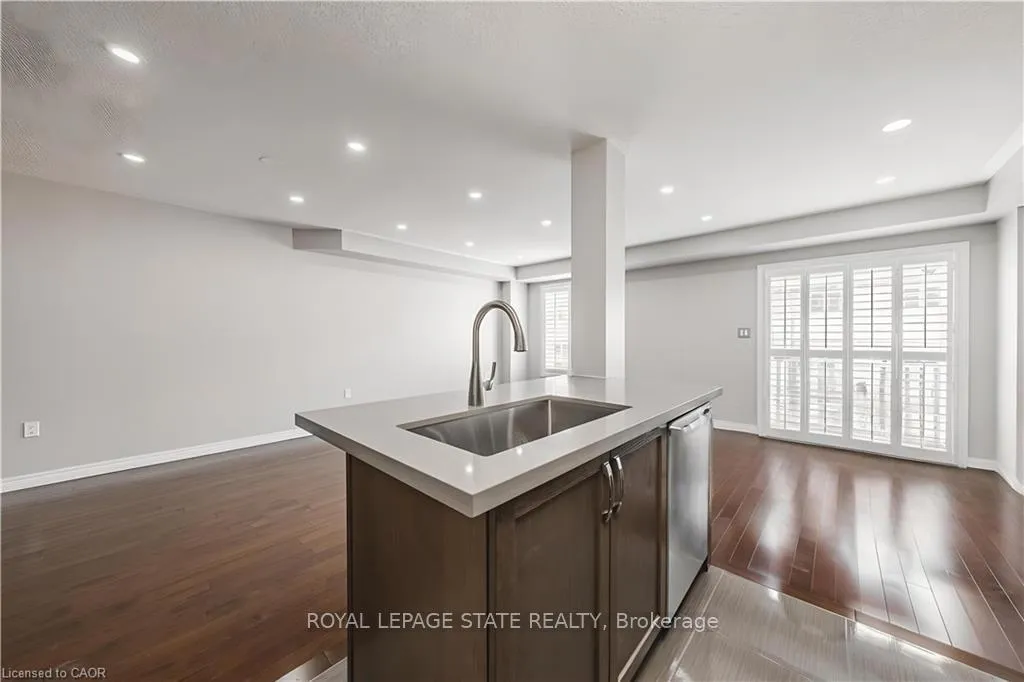 Photo 7 of 35 Charleswood Crescent, Hamilton, Stoney Creek — HOMEH