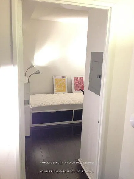 Photo 8 of Unit 901, 750 Bay Street, Toronto, Bay Street Corridor — HOMEH