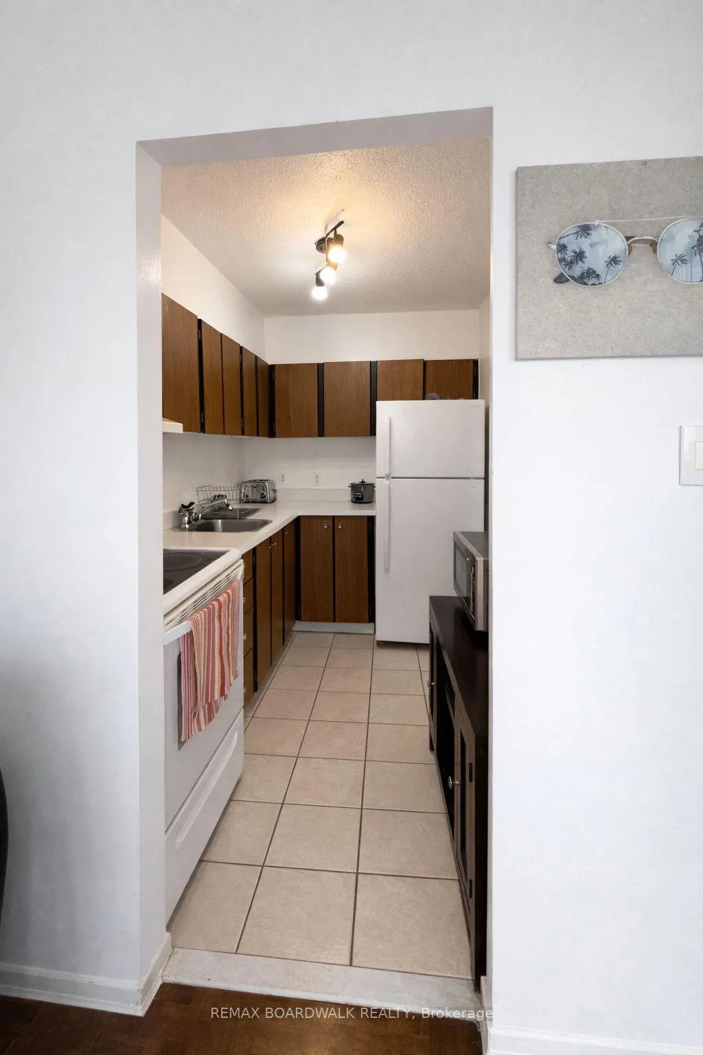 Photo 7 of 158 McArthur Avenue, Ottawa, Vanier — HOMEH