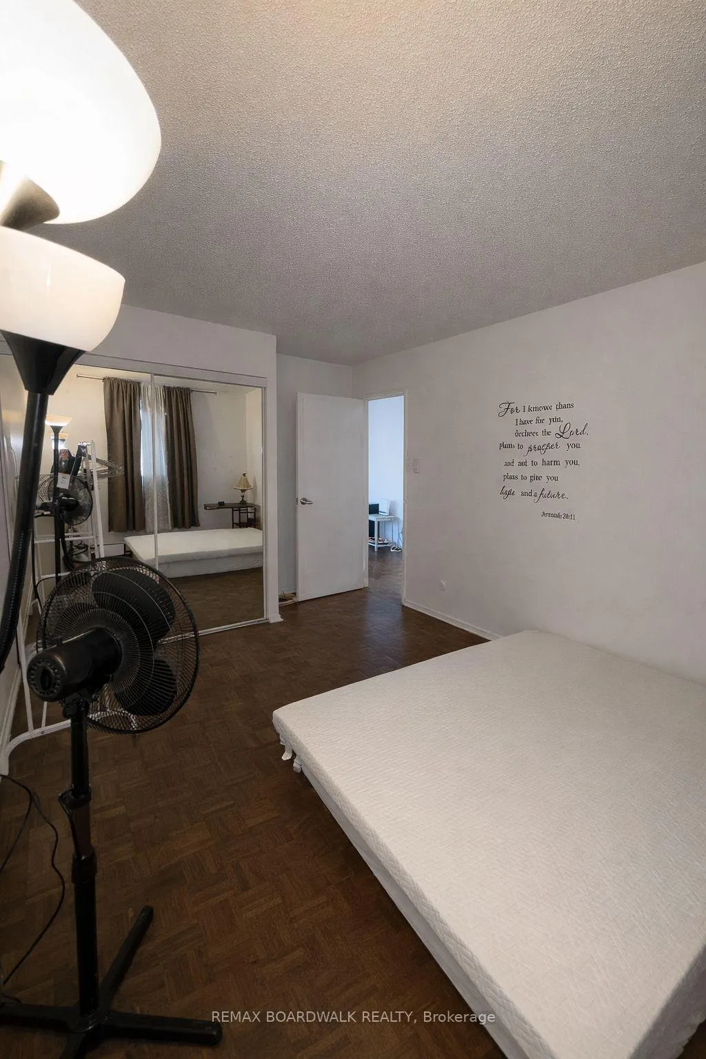 Photo 11 of 158 McArthur Avenue, Ottawa, Vanier — HOMEH