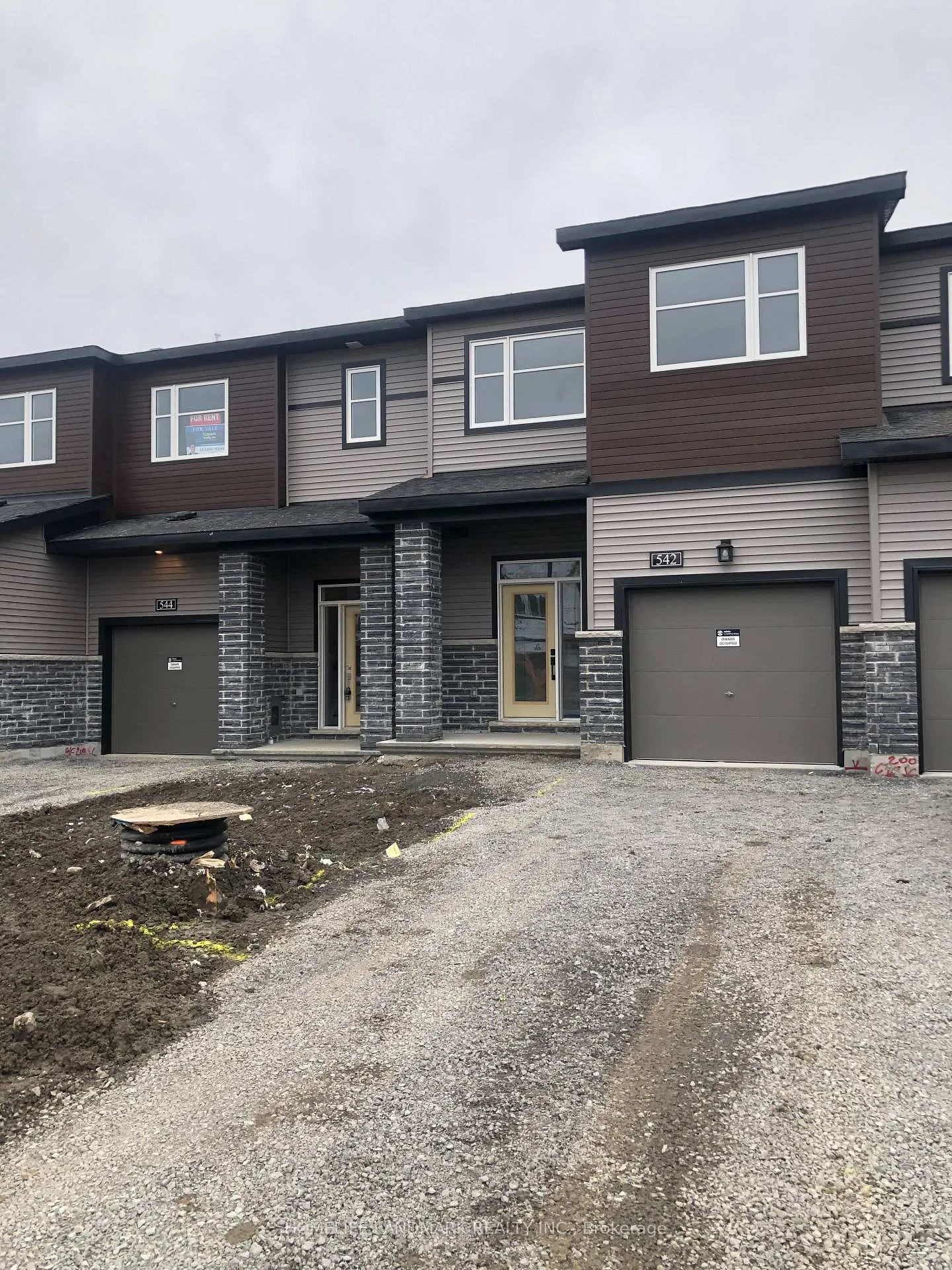 Front of 542 Clemency Crescent