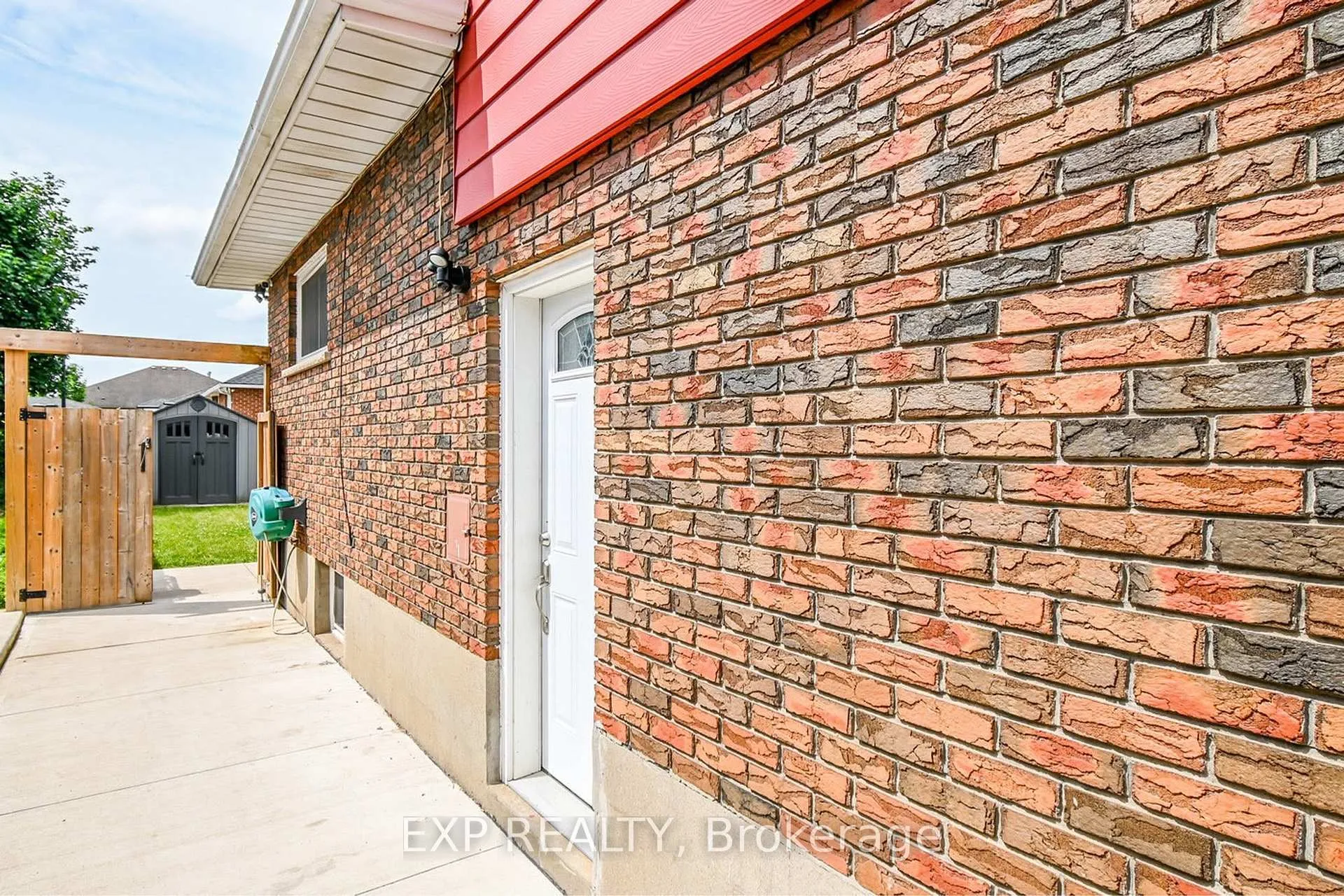 Photo 16 of 11 Garden Street, Thorold, Thorold Downtown — HOMEH