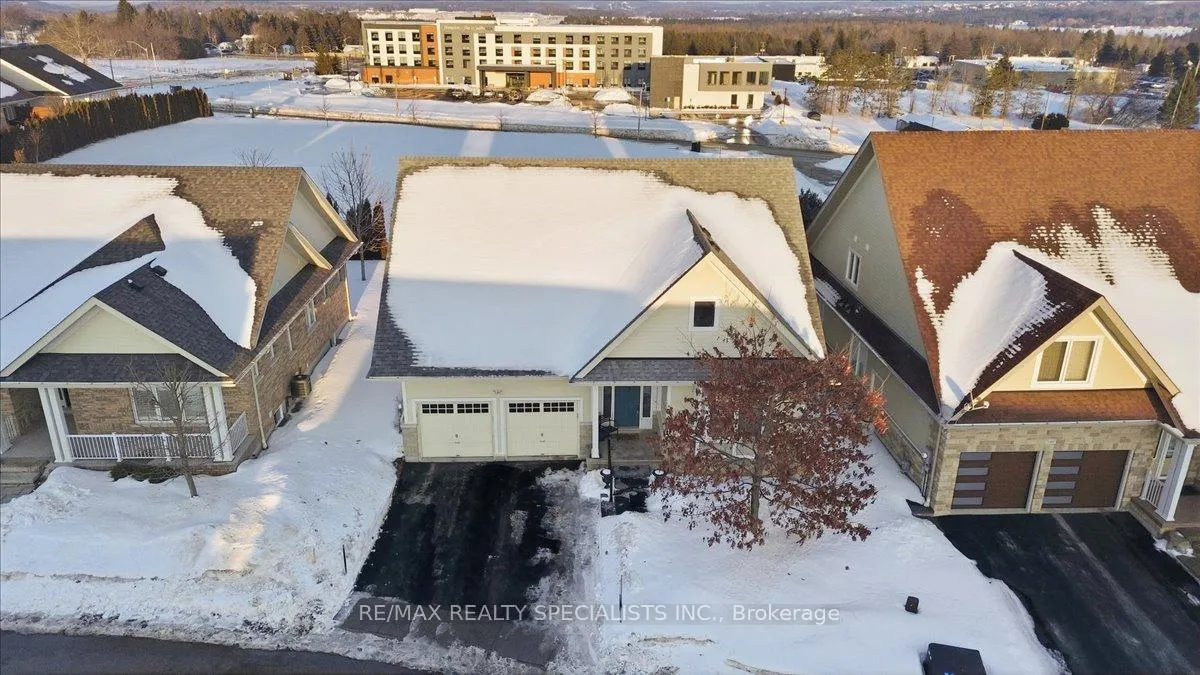 Front of Unit 144, 200 Kingfisher Way