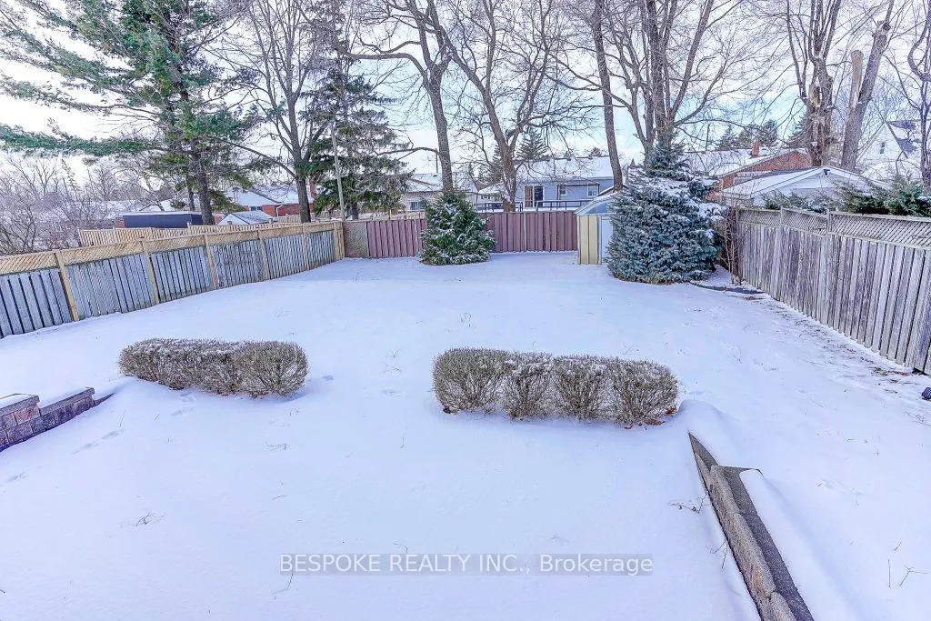 Photo 18 of Unit Main, 1110 Athol Street, Whitby, Downtown Whitby — HOMEH