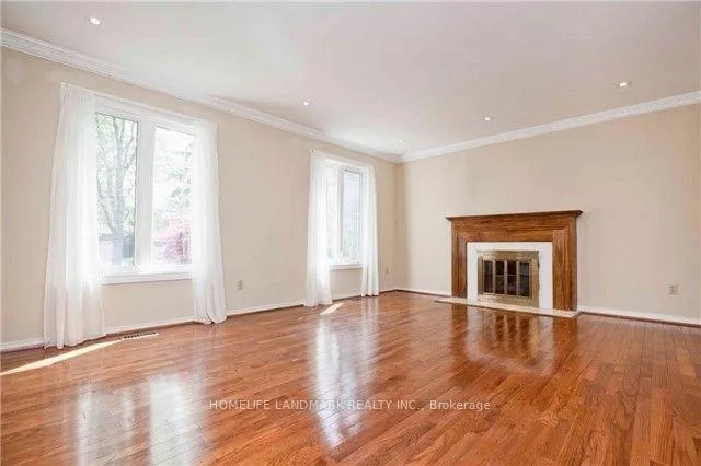 Photo 4 of 26 Ritter Crescent, Markham, Unionville — HOMEH