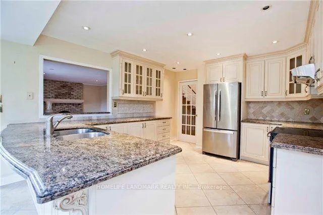 Photo 7 of 26 Ritter Crescent, Markham, Unionville — HOMEH