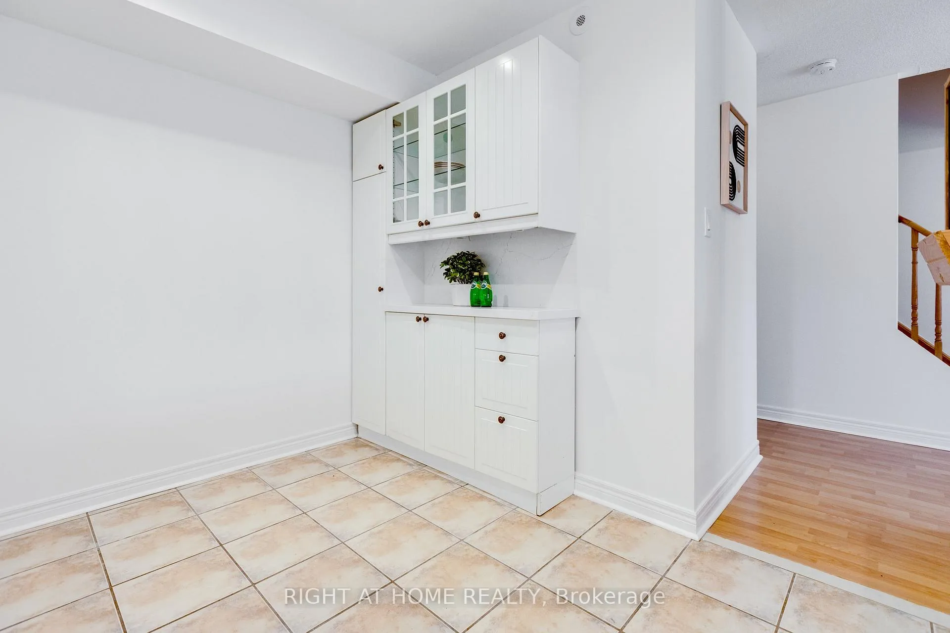 Photo 10 of Unit 331, 312 John Street, Markham, Aileen-Willowbrook — HOMEH