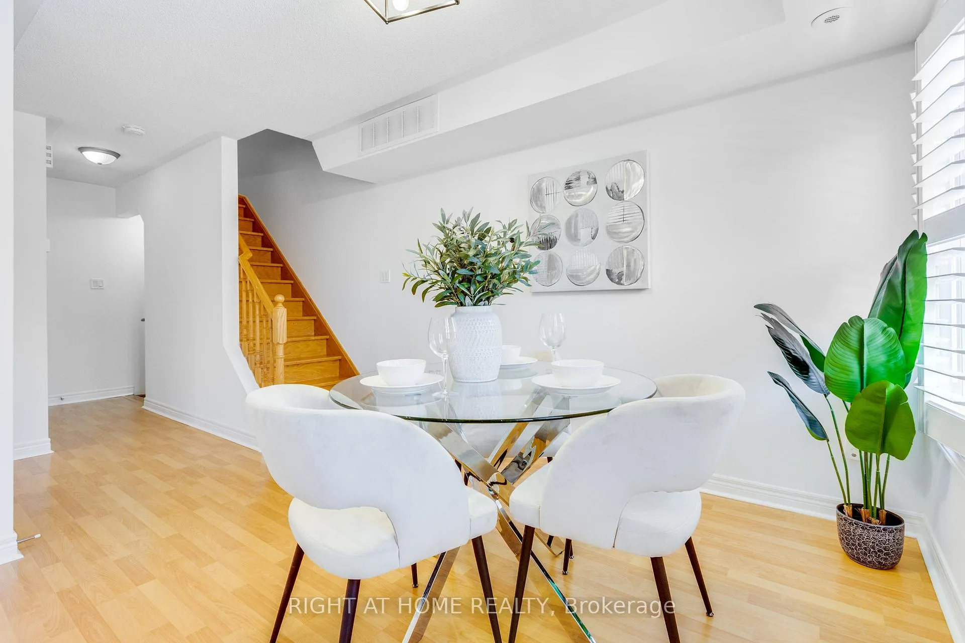 Photo 17 of Unit 331, 312 John Street, Markham, Aileen-Willowbrook — HOMEH
