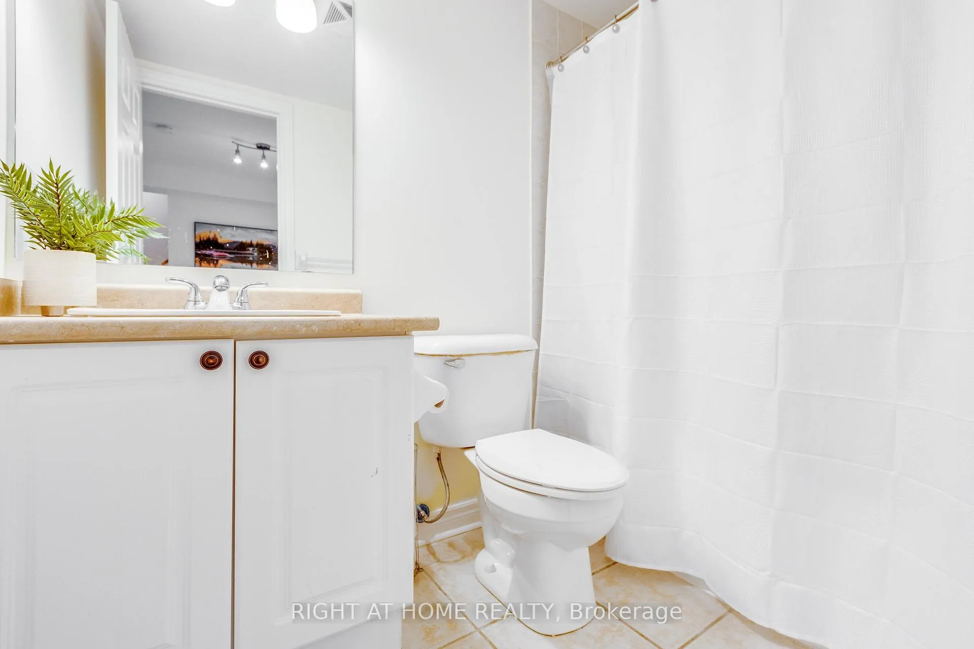 Photo 31 of Unit 331, 312 John Street, Markham, Aileen-Willowbrook — HOMEH