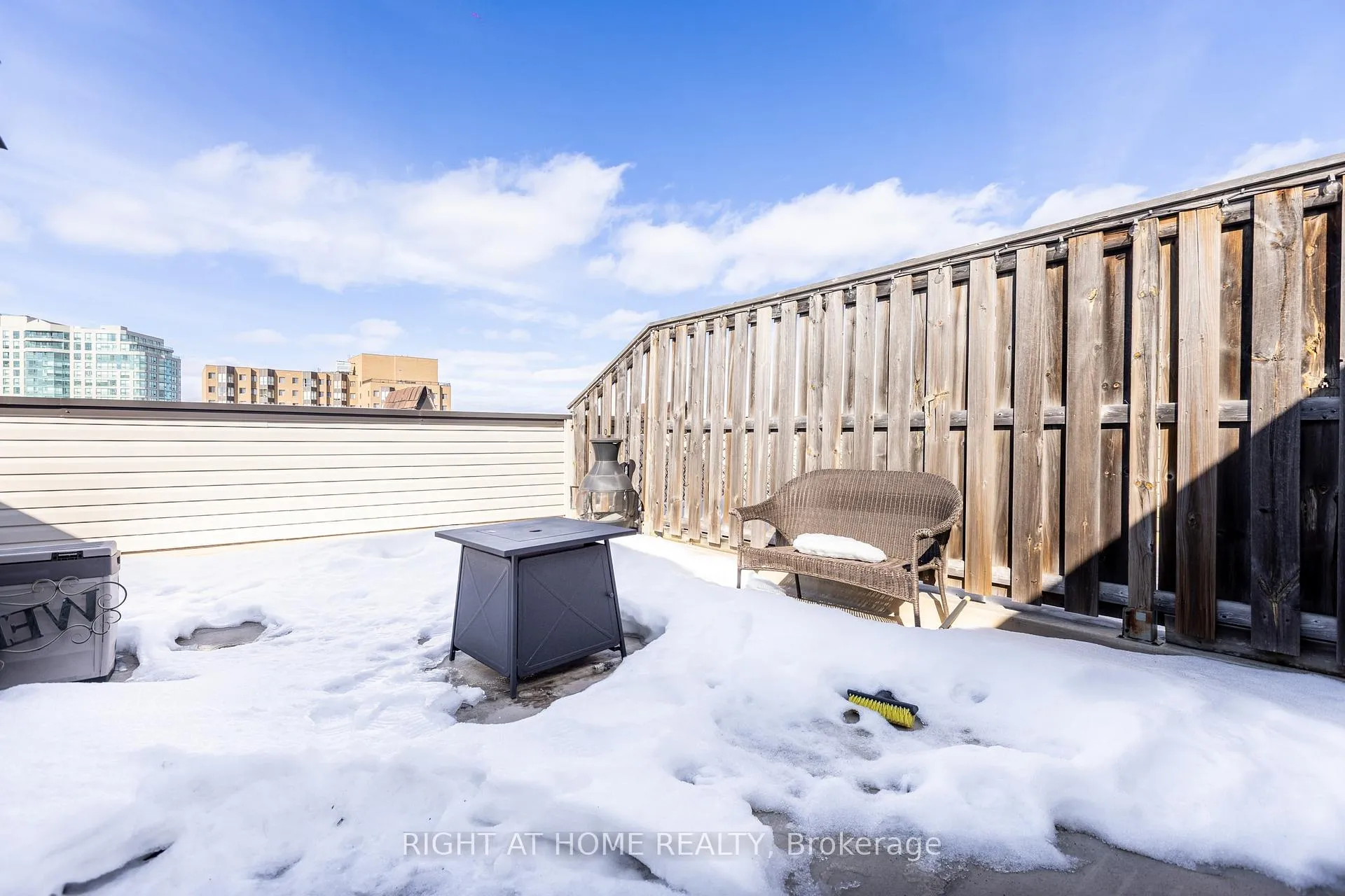 Photo 35 of Unit 331, 312 John Street, Markham, Aileen-Willowbrook — HOMEH