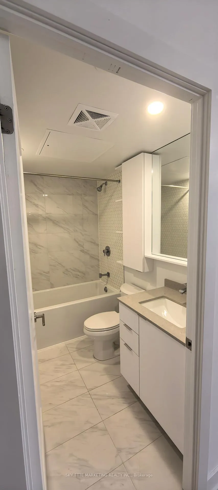 Photo 8 of Unit 715, 9 Clegg Road S, Markham, Unionville — HOMEH