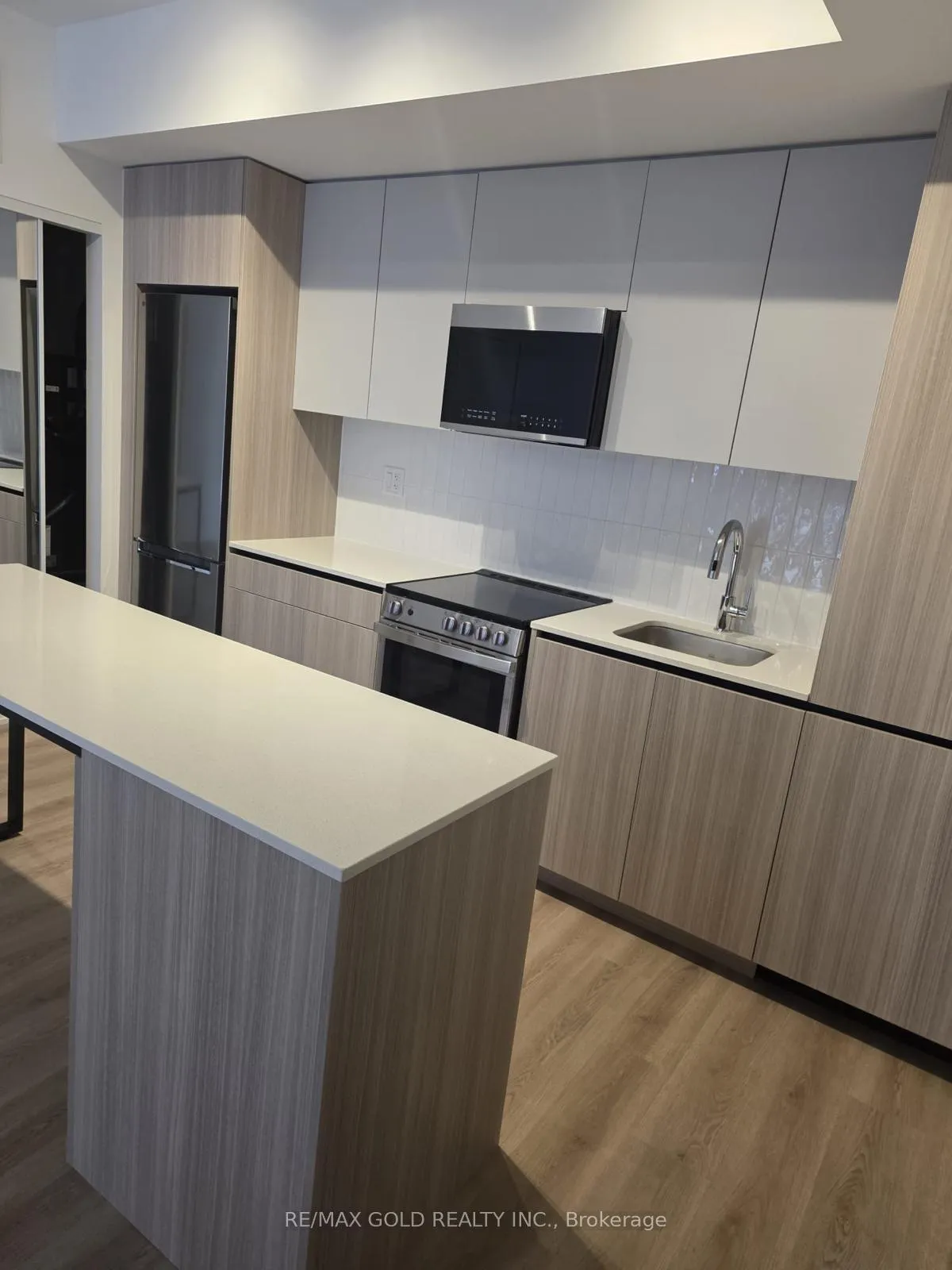 Photo 3 of Unit TH106, 30 All Nations Drive, Brampton, Northwest Brampton — HOMEH