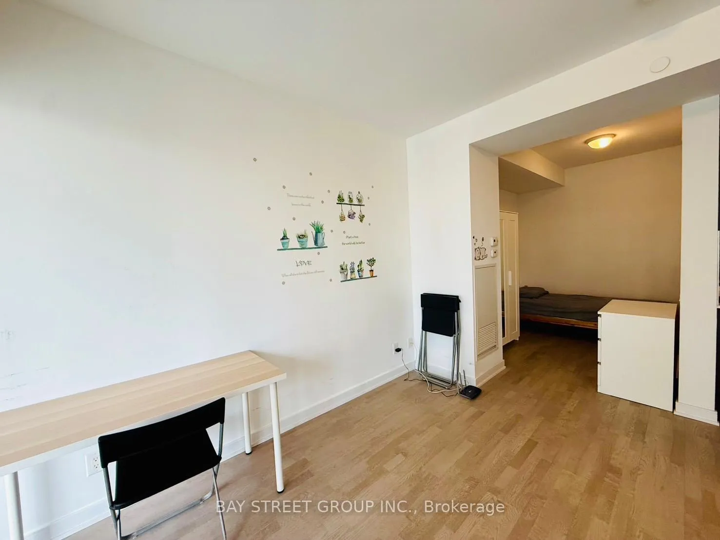 Photo 6 of Unit 702, 57 St. Joseph Street, Toronto, Bay Street Corridor — HOMEH