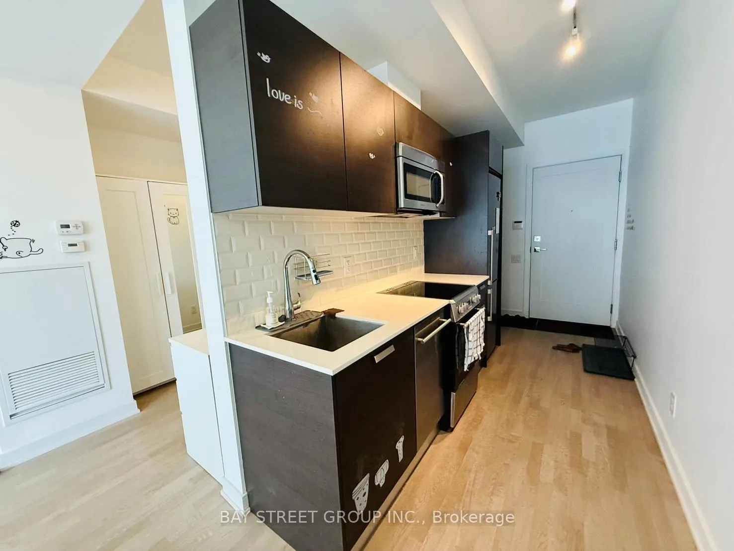 Photo 9 of Unit 702, 57 St. Joseph Street, Toronto, Bay Street Corridor — HOMEH