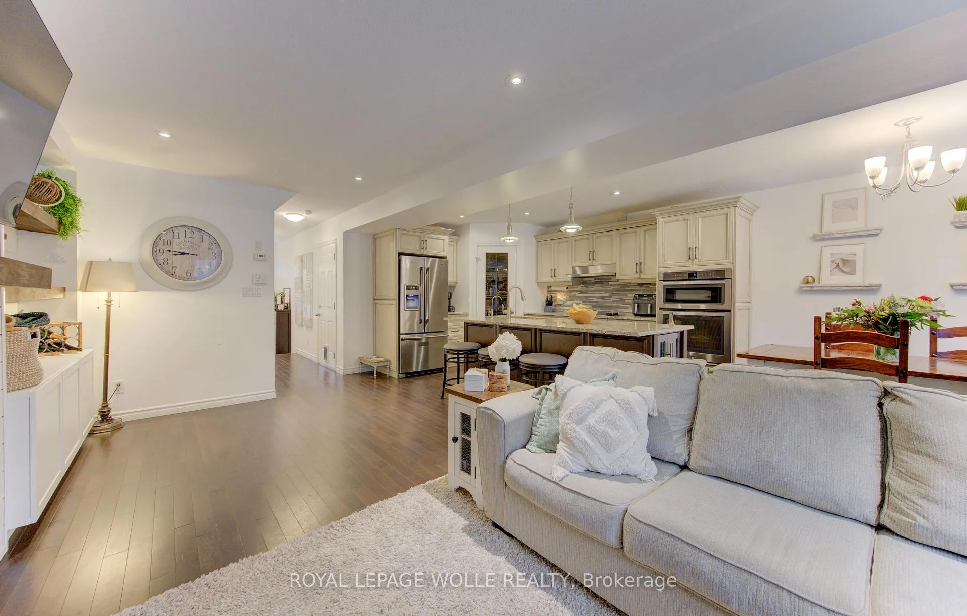 Photo 8 of 170 Templewood Drive, Kitchener — HOMEH