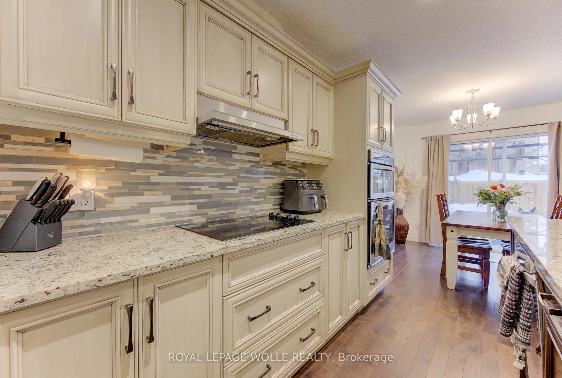 Photo 12 of 170 Templewood Drive, Kitchener — HOMEH