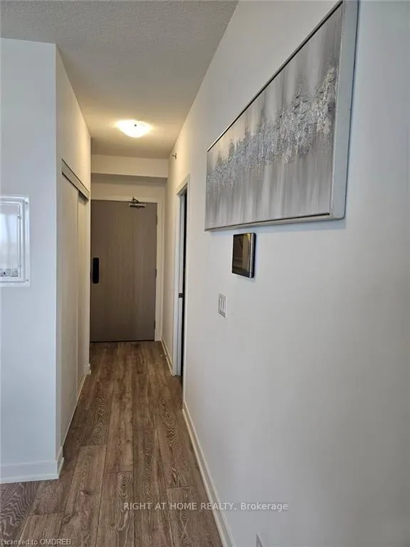 Photo 5 of Unit B-1010, 3200 Dakota Common, Burlington, Alton — HOMEH