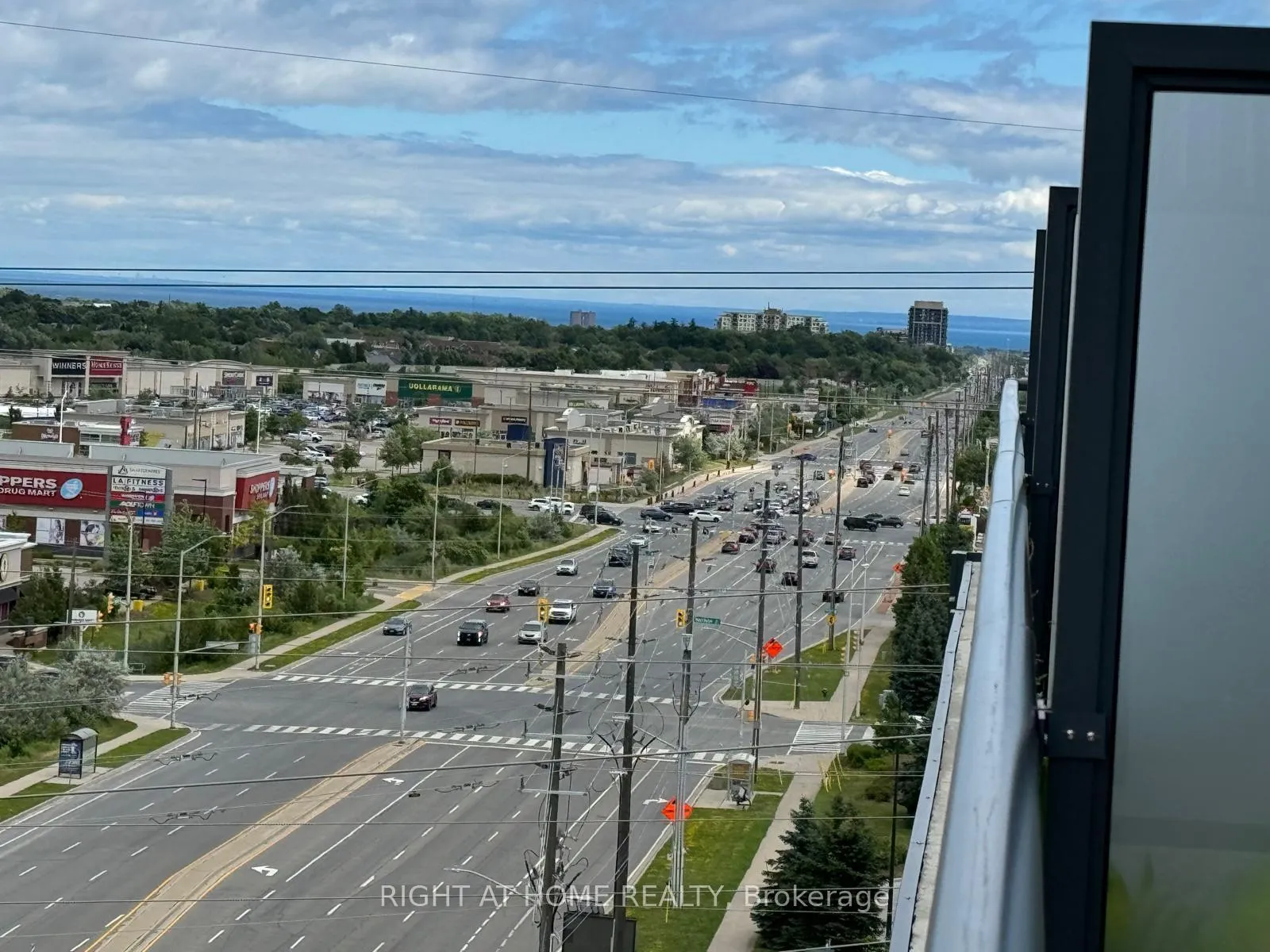 Photo 13 of Unit B-1010, 3200 Dakota Common, Burlington, Alton — HOMEH