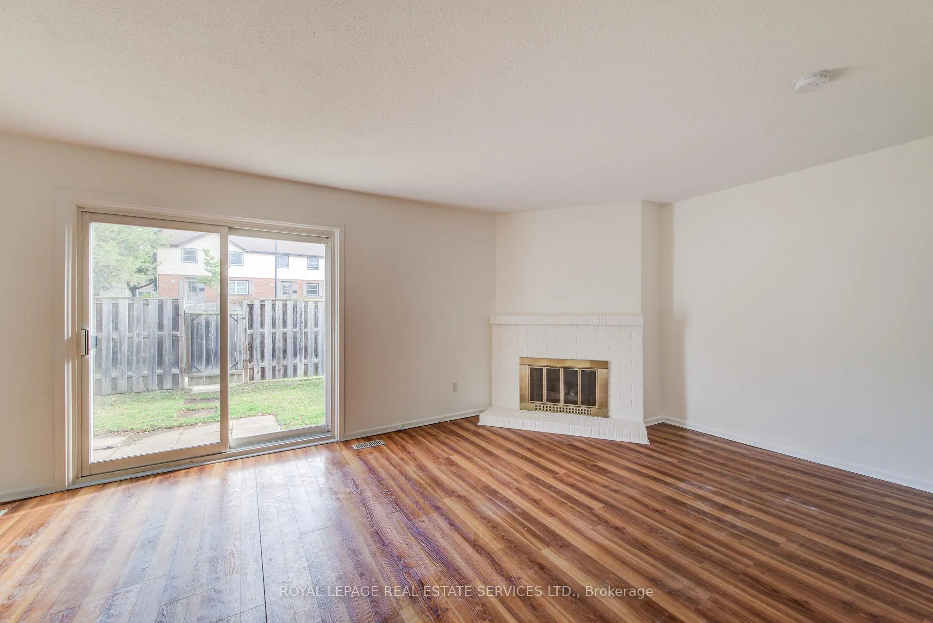 Photo 5 of Unit 3, 104 McDougall Road, Waterloo — HOMEH