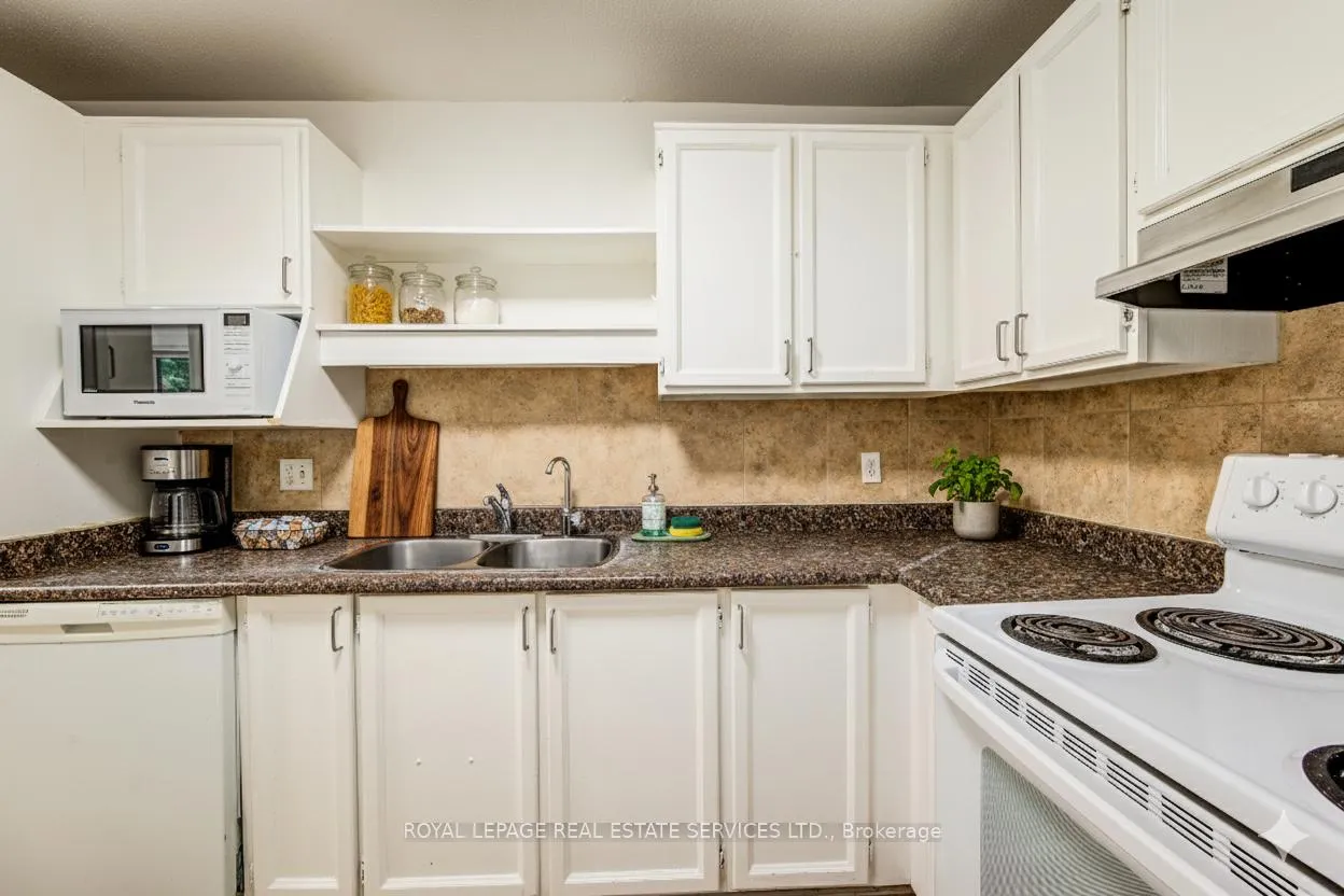 Photo 9 of Unit 3, 104 McDougall Road, Waterloo — HOMEH