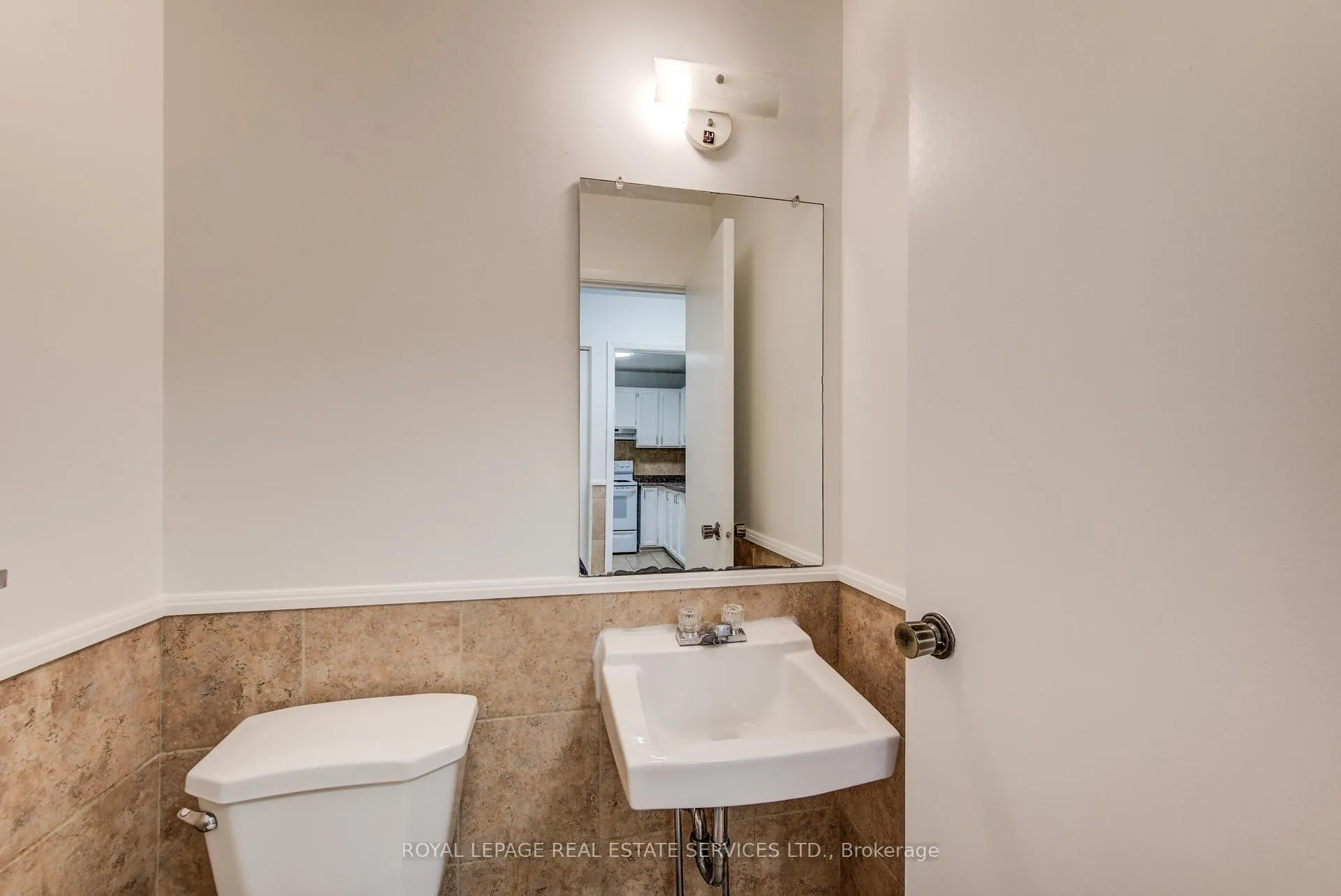 Photo 17 of Unit 3, 104 McDougall Road, Waterloo — HOMEH