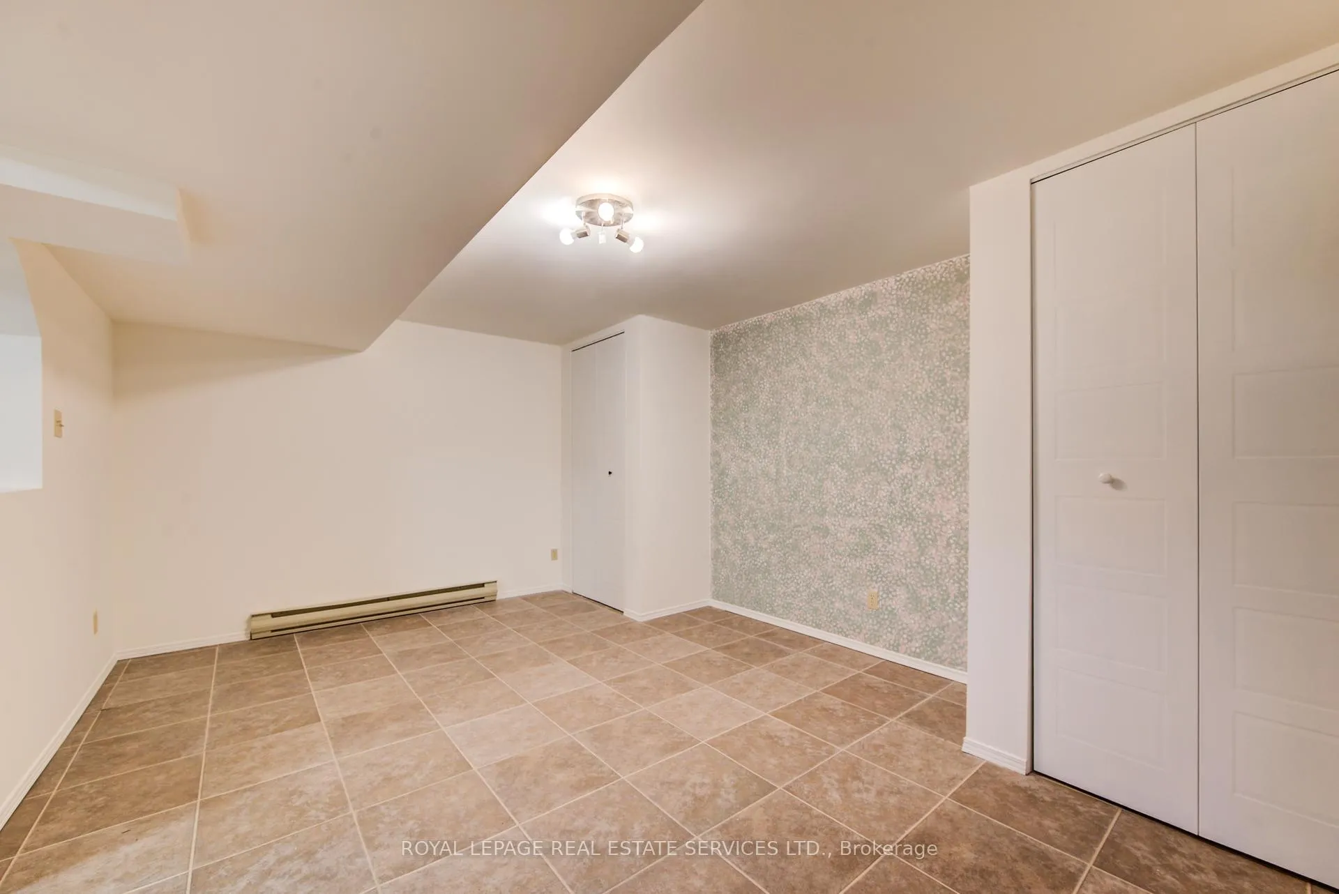 Photo 34 of Unit 3, 104 McDougall Road, Waterloo — HOMEH