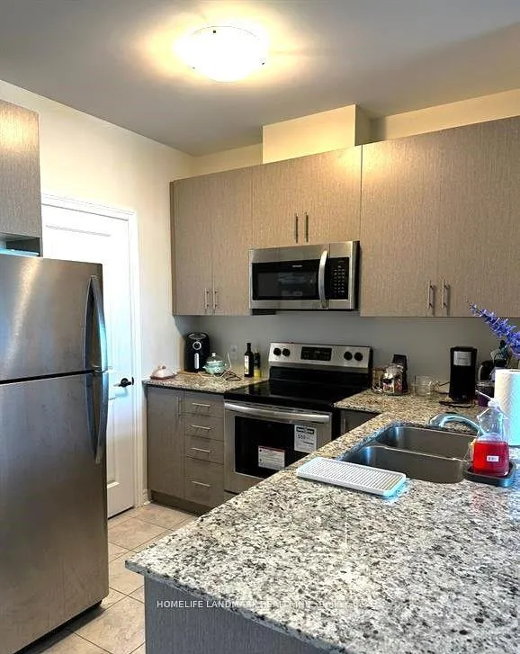 Photo 4 of Unit 821, 39 New Delhi Drive, Markham, Cedarwood — HOMEH