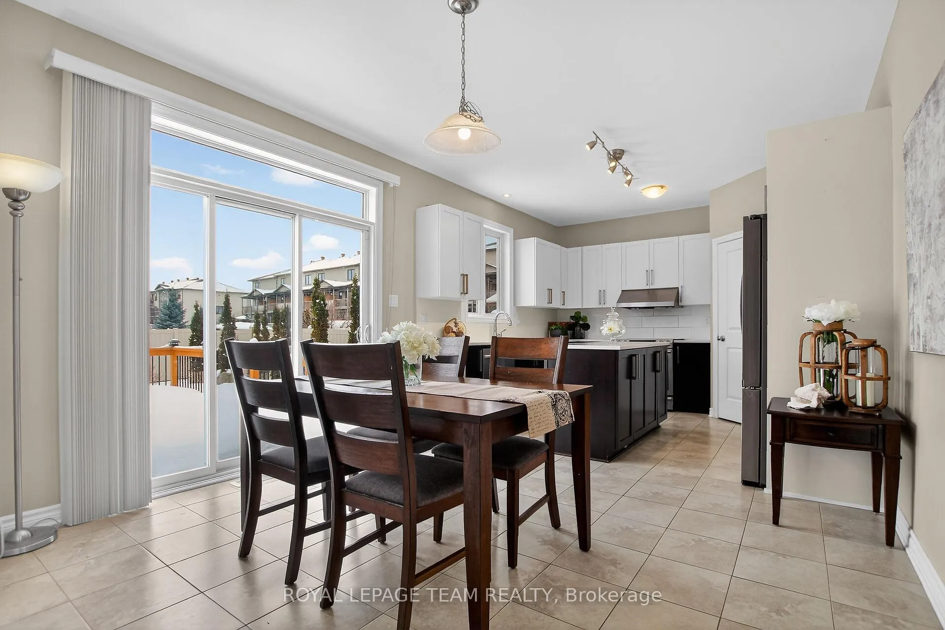 Photo 15 of 379 Langrell Crescent, Ottawa, Barrhaven - Strandherd — HOMEH