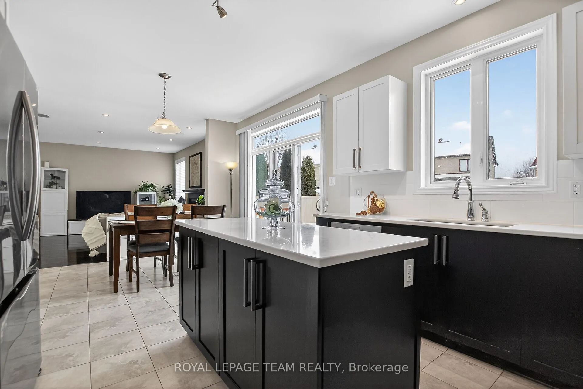 Photo 21 of 379 Langrell Crescent, Ottawa, Barrhaven - Strandherd — HOMEH