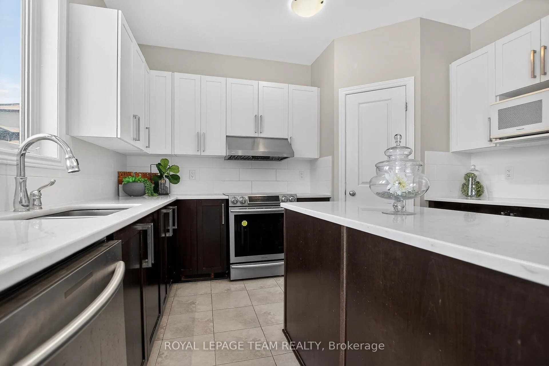 Photo 23 of 379 Langrell Crescent, Ottawa, Barrhaven - Strandherd — HOMEH