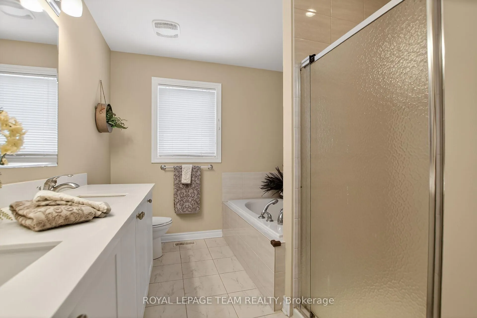 Photo 31 of 379 Langrell Crescent, Ottawa, Barrhaven - Strandherd — HOMEH