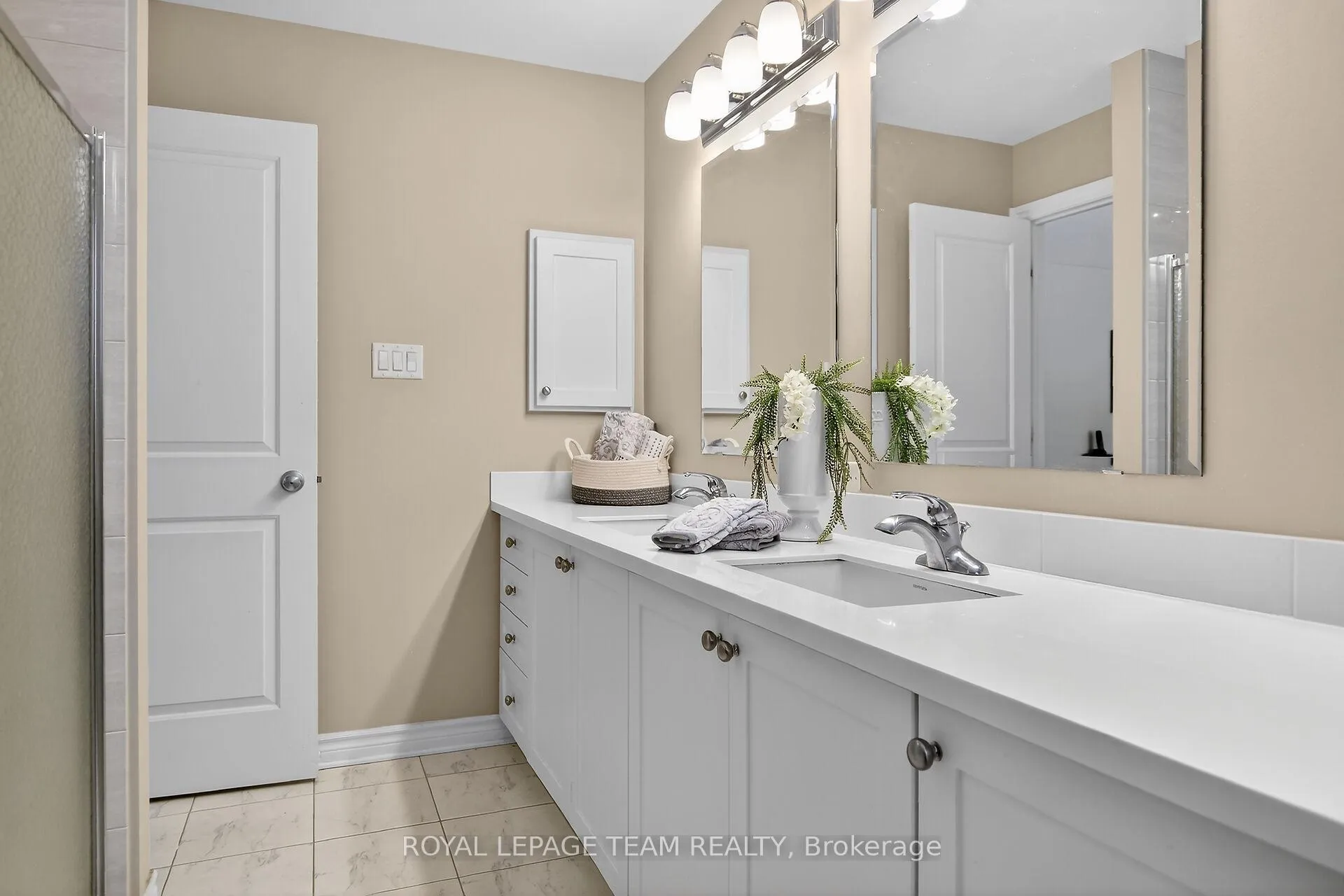 Photo 33 of 379 Langrell Crescent, Ottawa, Barrhaven - Strandherd — HOMEH