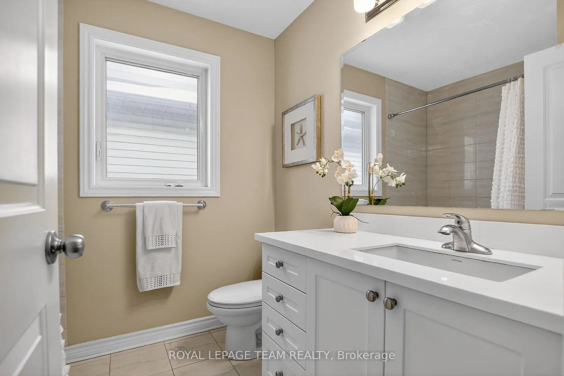 Photo 39 of 379 Langrell Crescent, Ottawa, Barrhaven - Strandherd — HOMEH